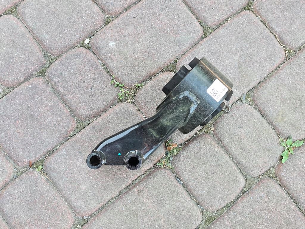 Łapa poduszka skrzyni Opel Insignia B 84253166