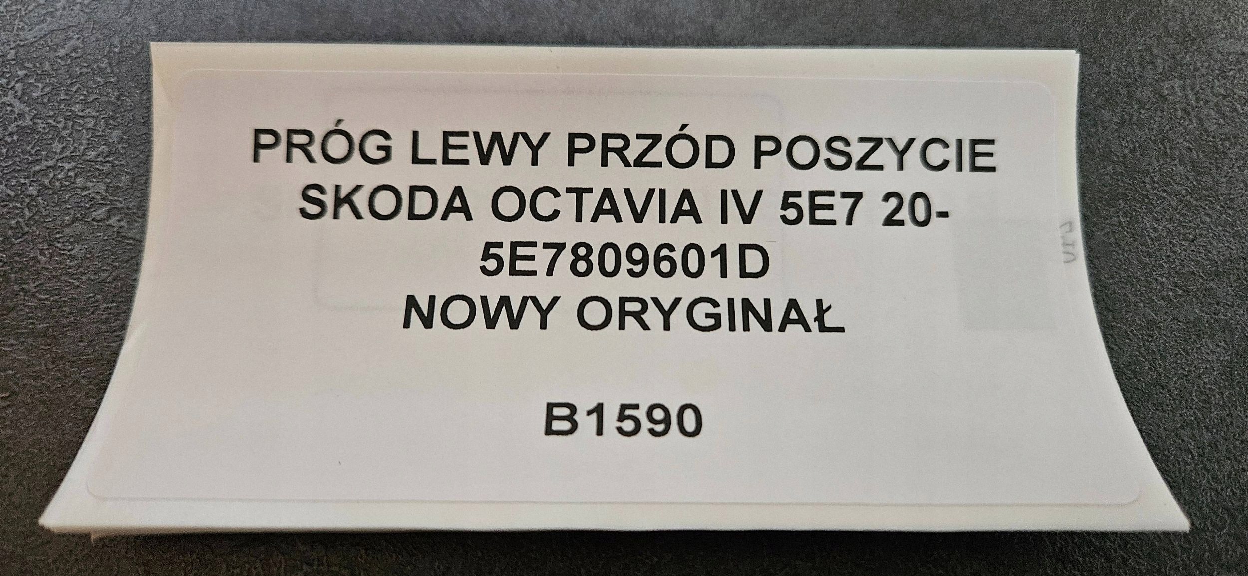threshold left front side SKODA OCTAVIA IV 5E7 20- new original 5E7809601D