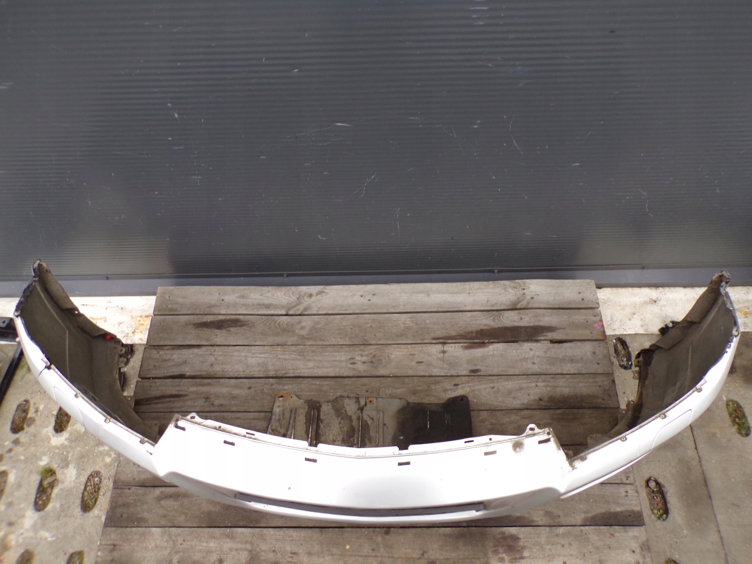 front bumper front OPEL ASTRA H WERSJA below washers