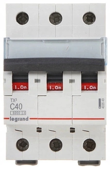 Vypnutý nadproudový proud S 303 3P C 40A 6000A řady Tx³