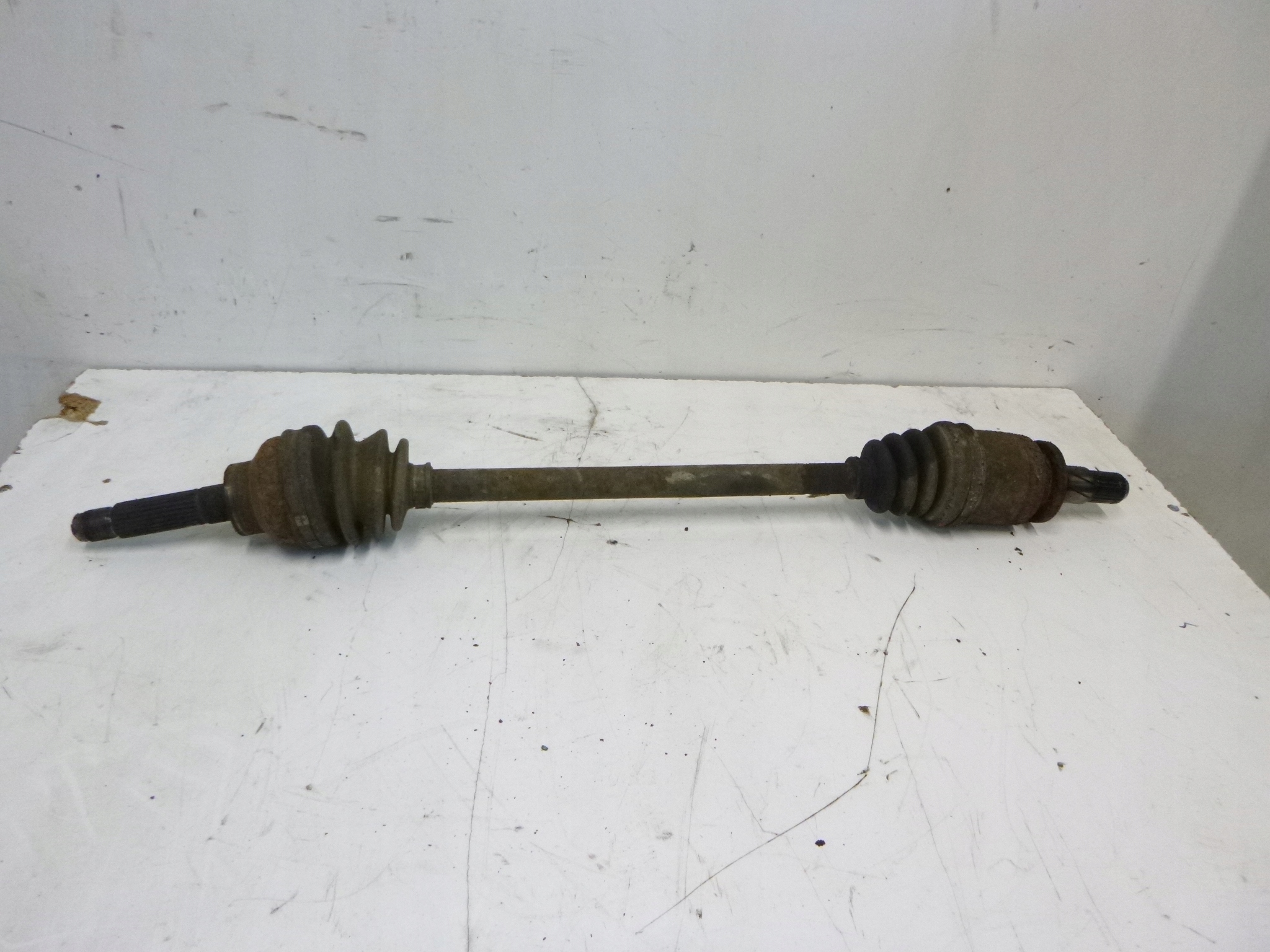 semi-axis rear left Subaru Legacy II BD 2.0 98r. KOMBI