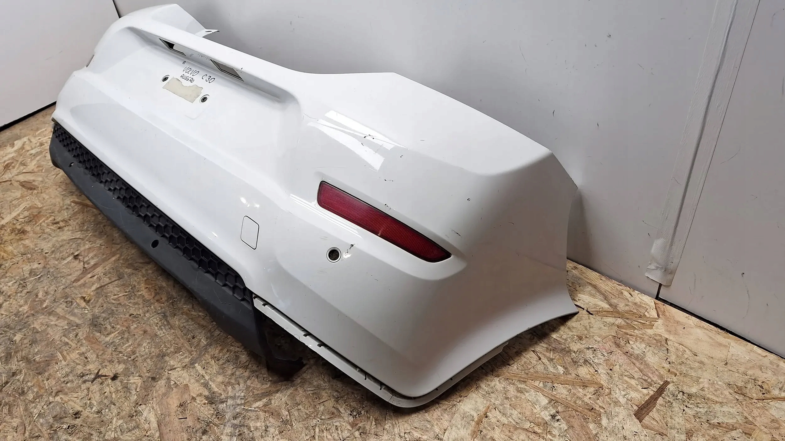 STOSSSTANGE HECK 31214651 VOLVO C30 06