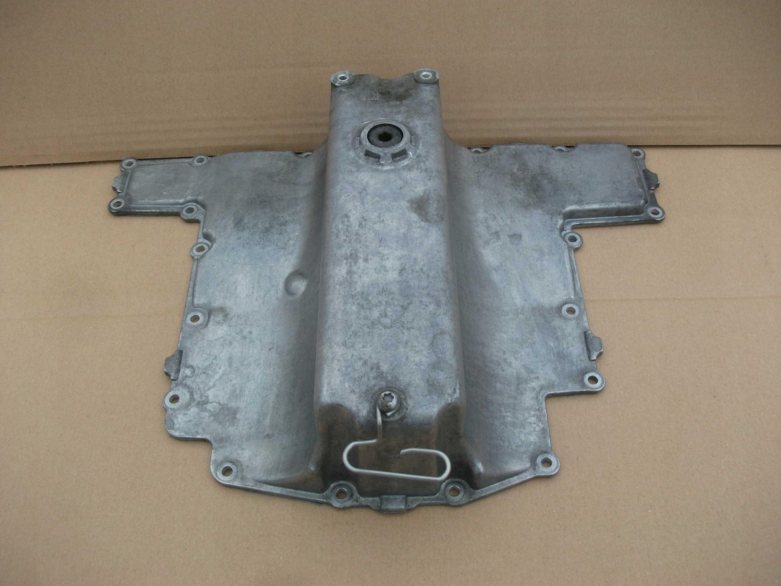 BMW K1600 GTL масляний піддон пробка