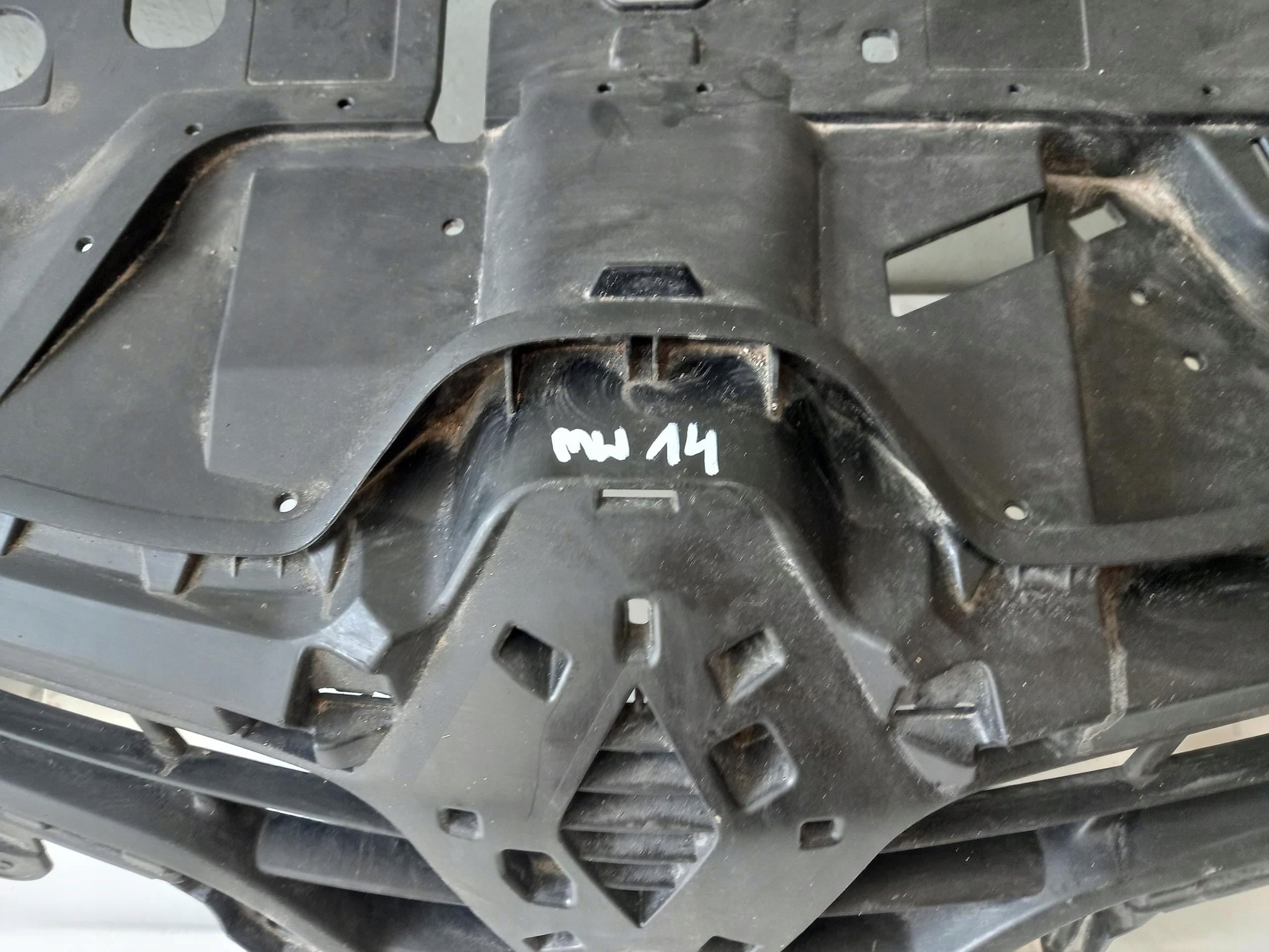 pillar grill grille RENAULT CLIO IV 12-16