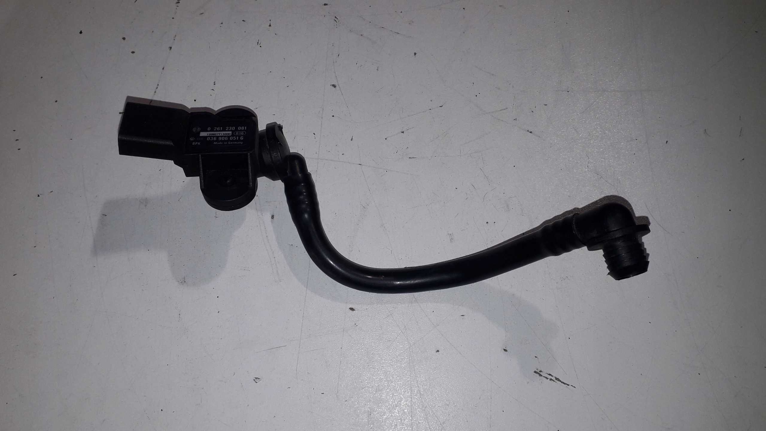 VW AUDI SEAT SKODA Sensor Druck 036906051G