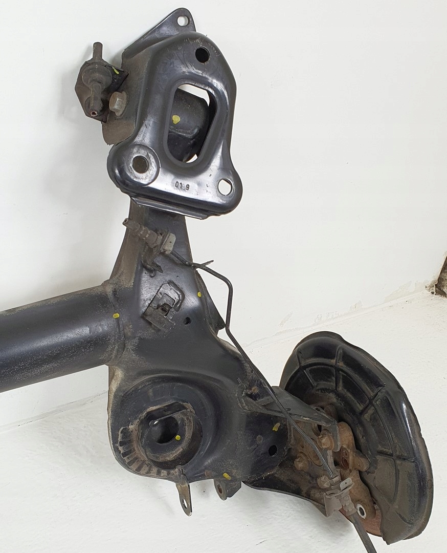 ZAWIESZENIE TYLNE BELKA OŚ TYŁ OPEL ADAM Typ samochodu Samochody osobowe