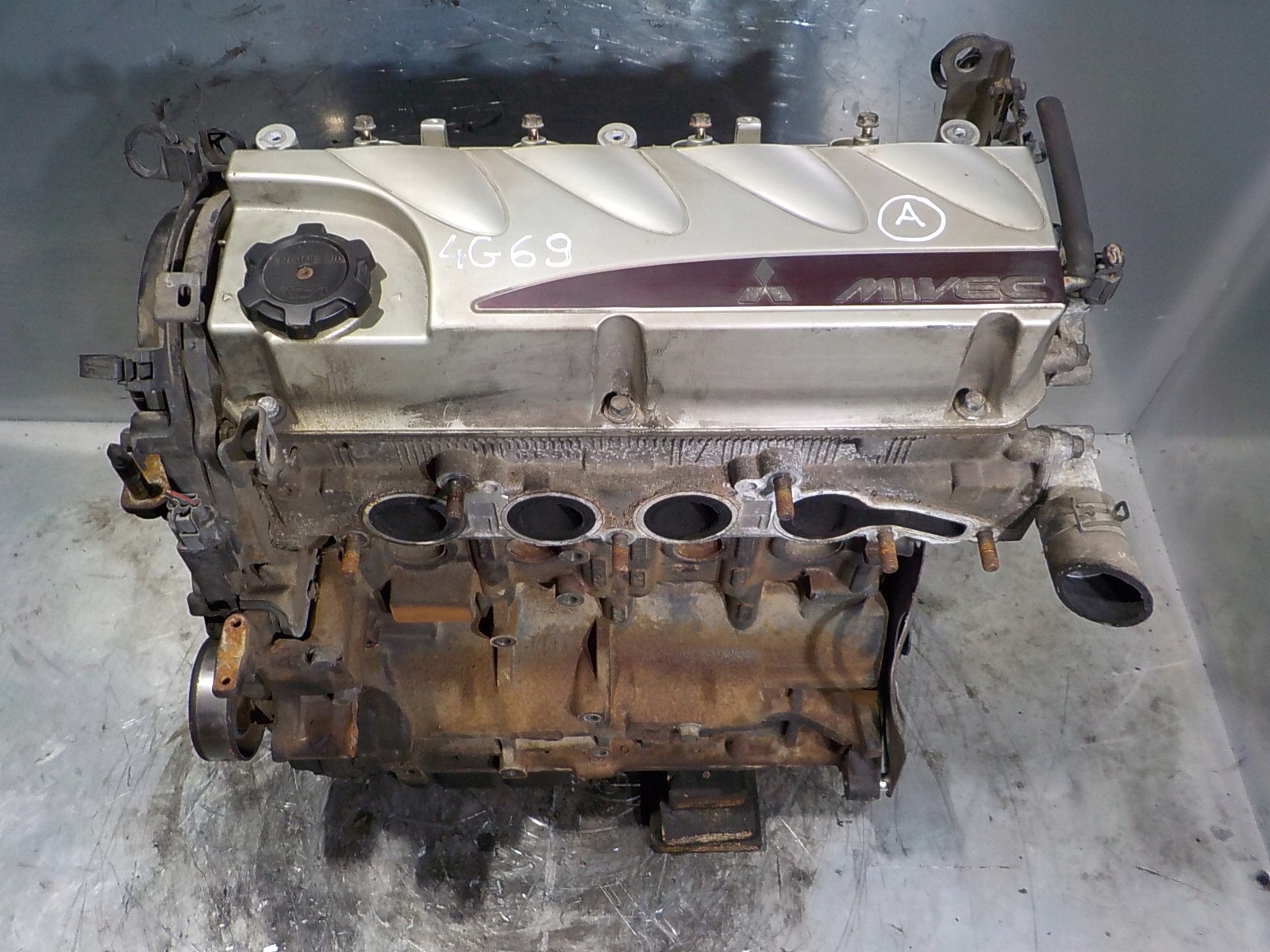 Двигатель 2.4 4G69 mitsubishi GRANDIS OUTLANDER