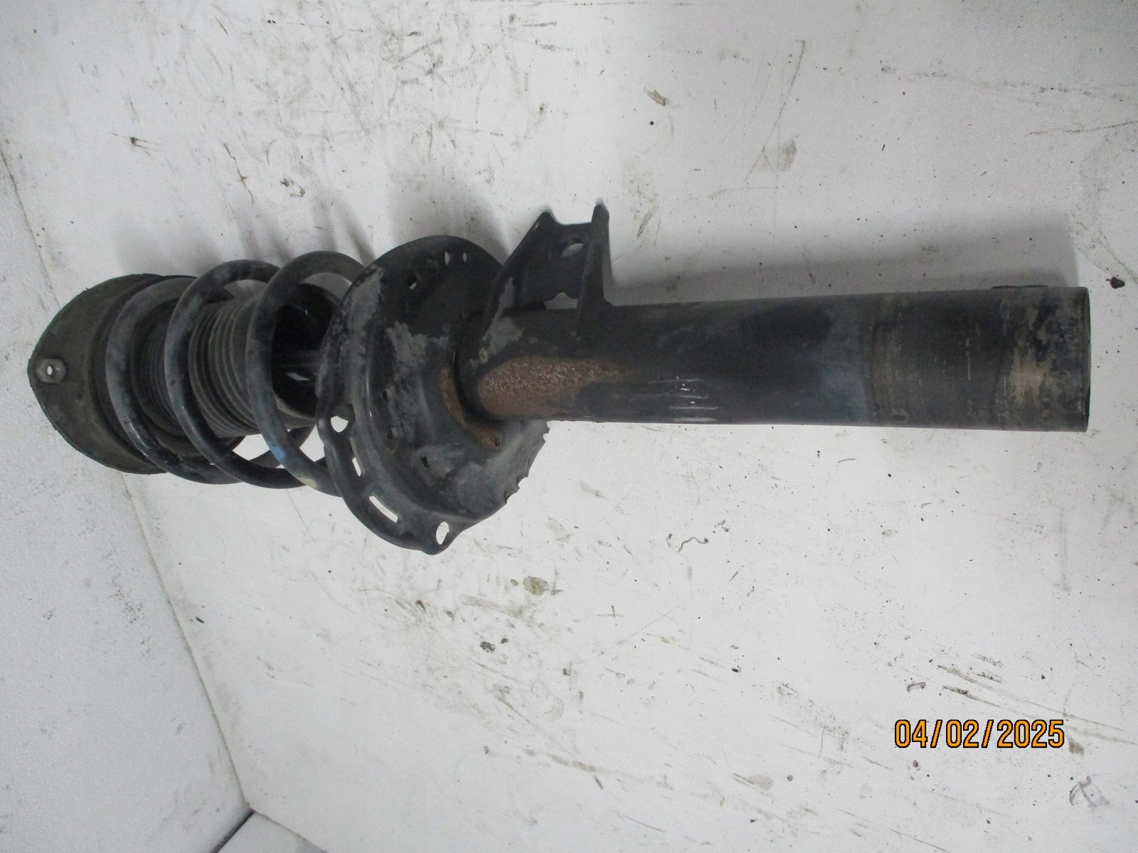 shock absorber amor front AUDI A3 8V0 1.8i