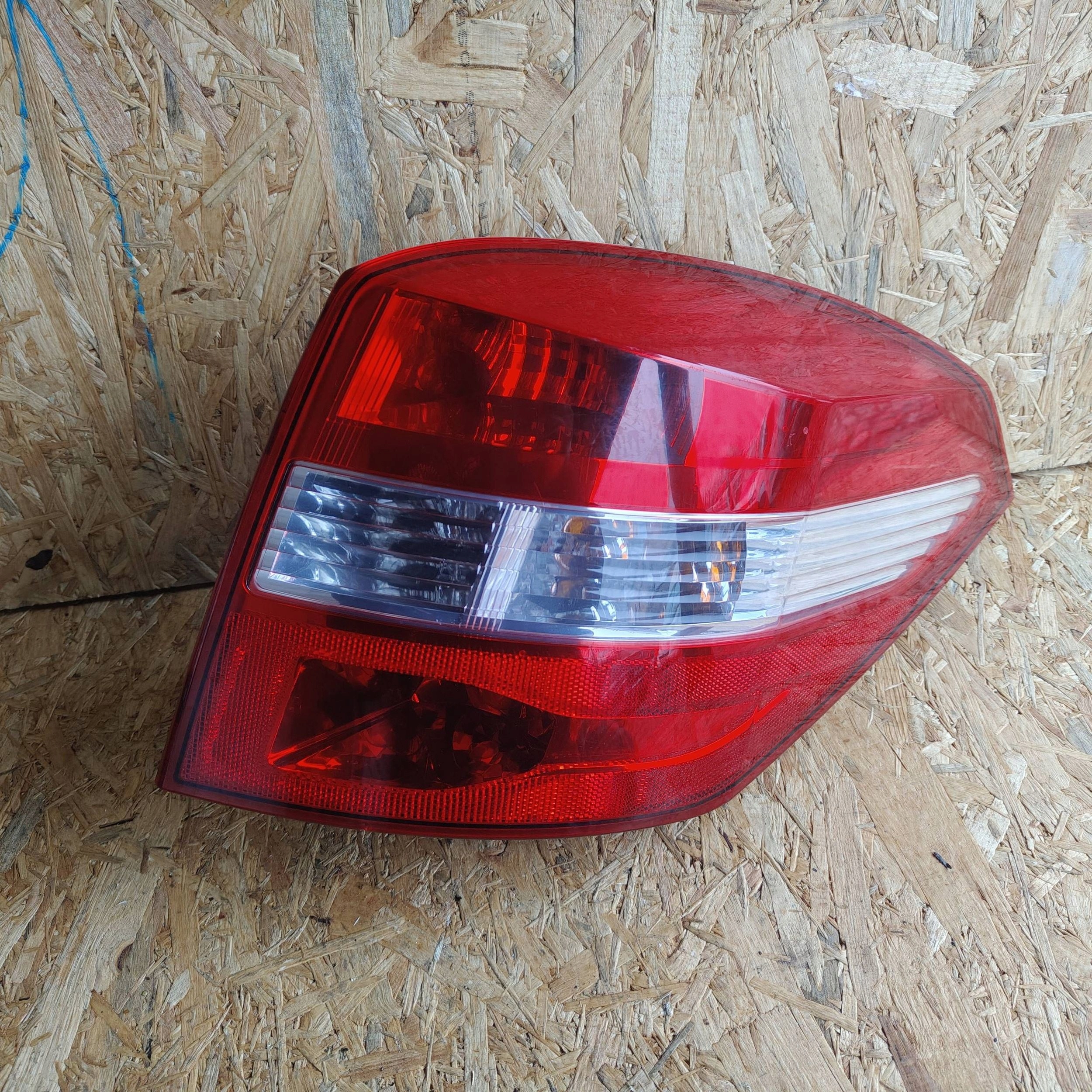 light rear rear part side right Renault Laguna III 265500002R