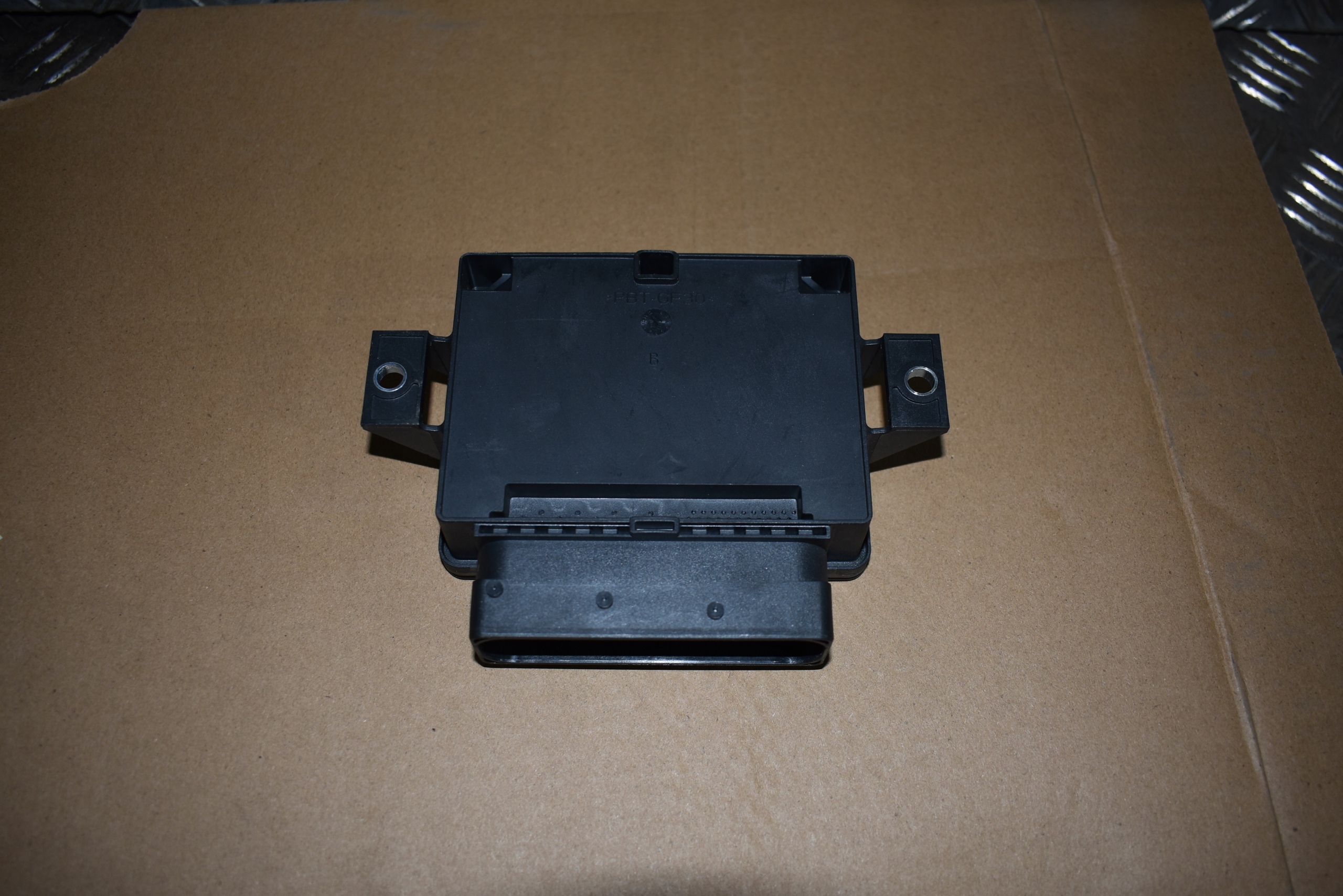 IDEALNY modulo HAMULCAI MERCEDES W222 W217 1 9
