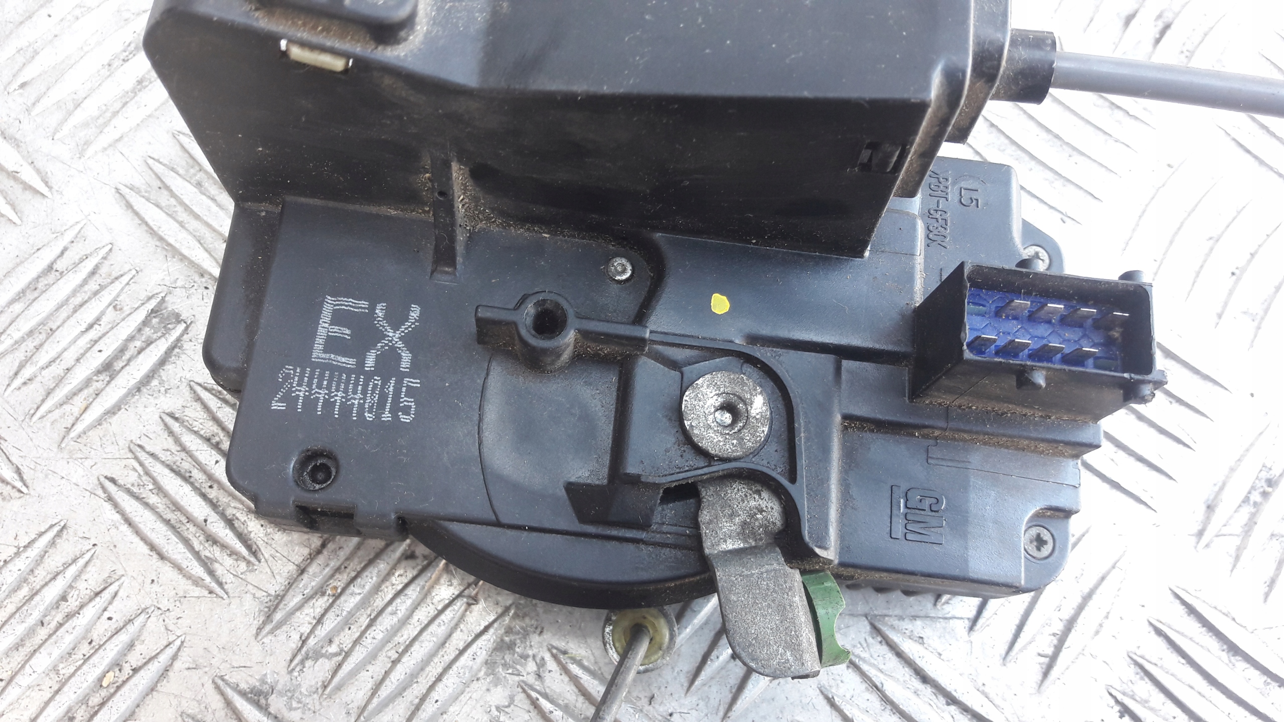 OPEL ASTRA ZAFIRA lock left front 24444015 EX