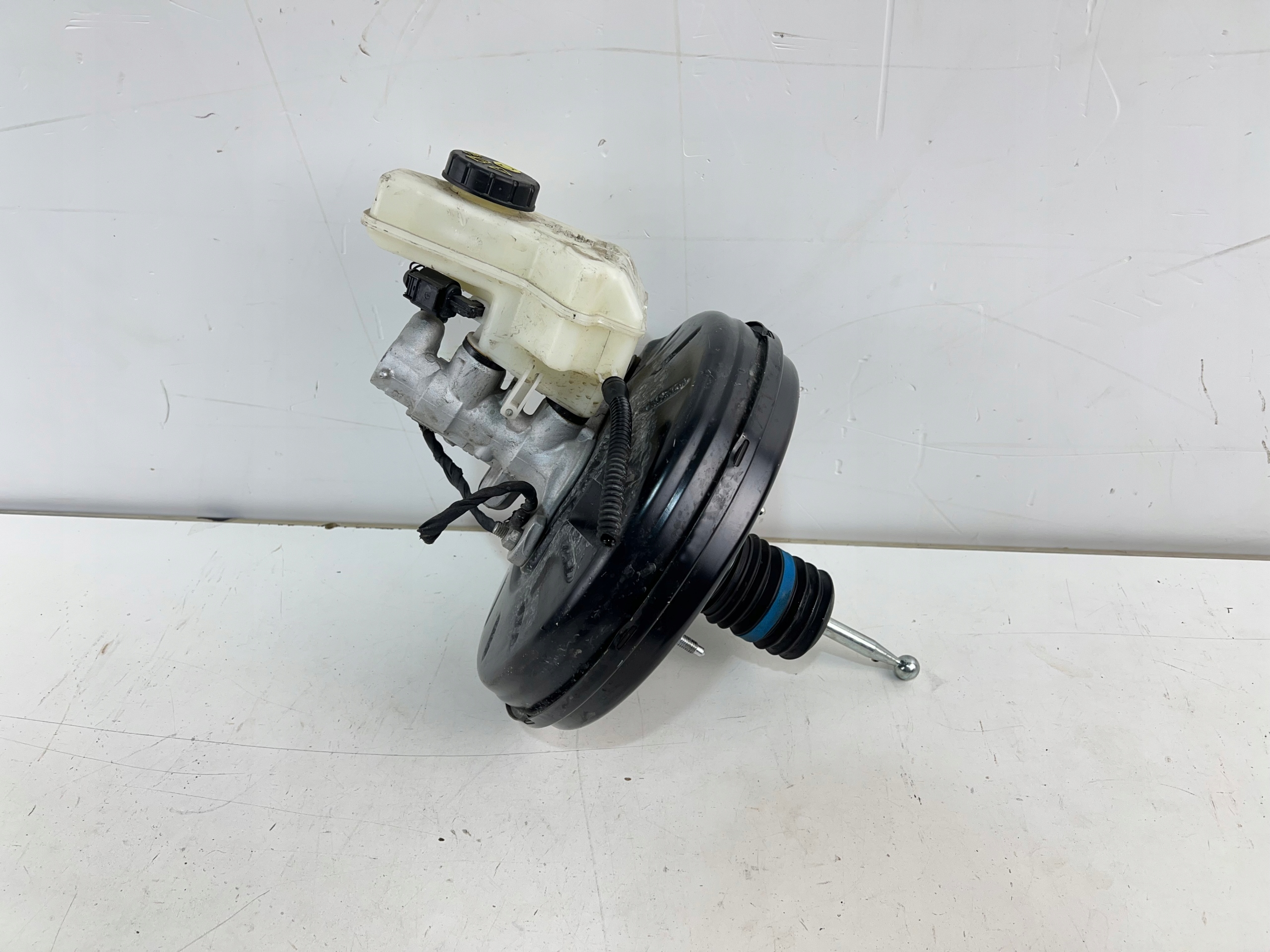 Servo bremsen VW SEAT SKODA 2Q1614105P