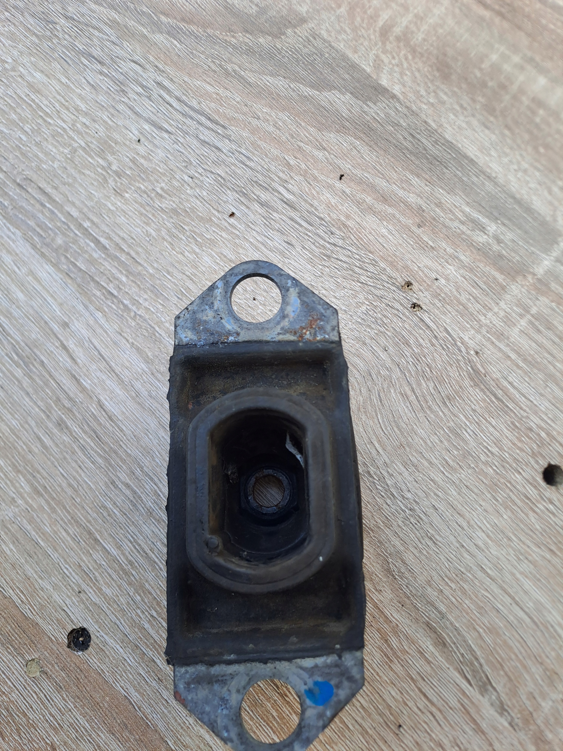 gearbox mounting RENAULT MEGANE II 1,4 16V 8200358147