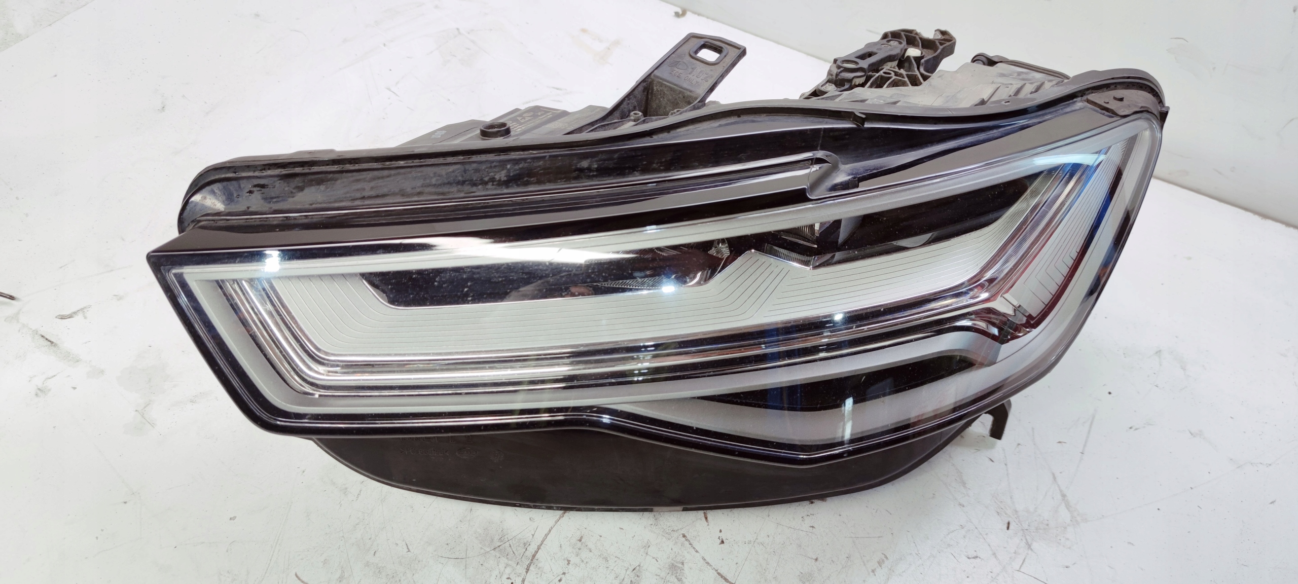 REFLEKTOR FULL LED AUDI A6 C7 LIFT 4G0941033H KOMP Strona zabudowy lewa