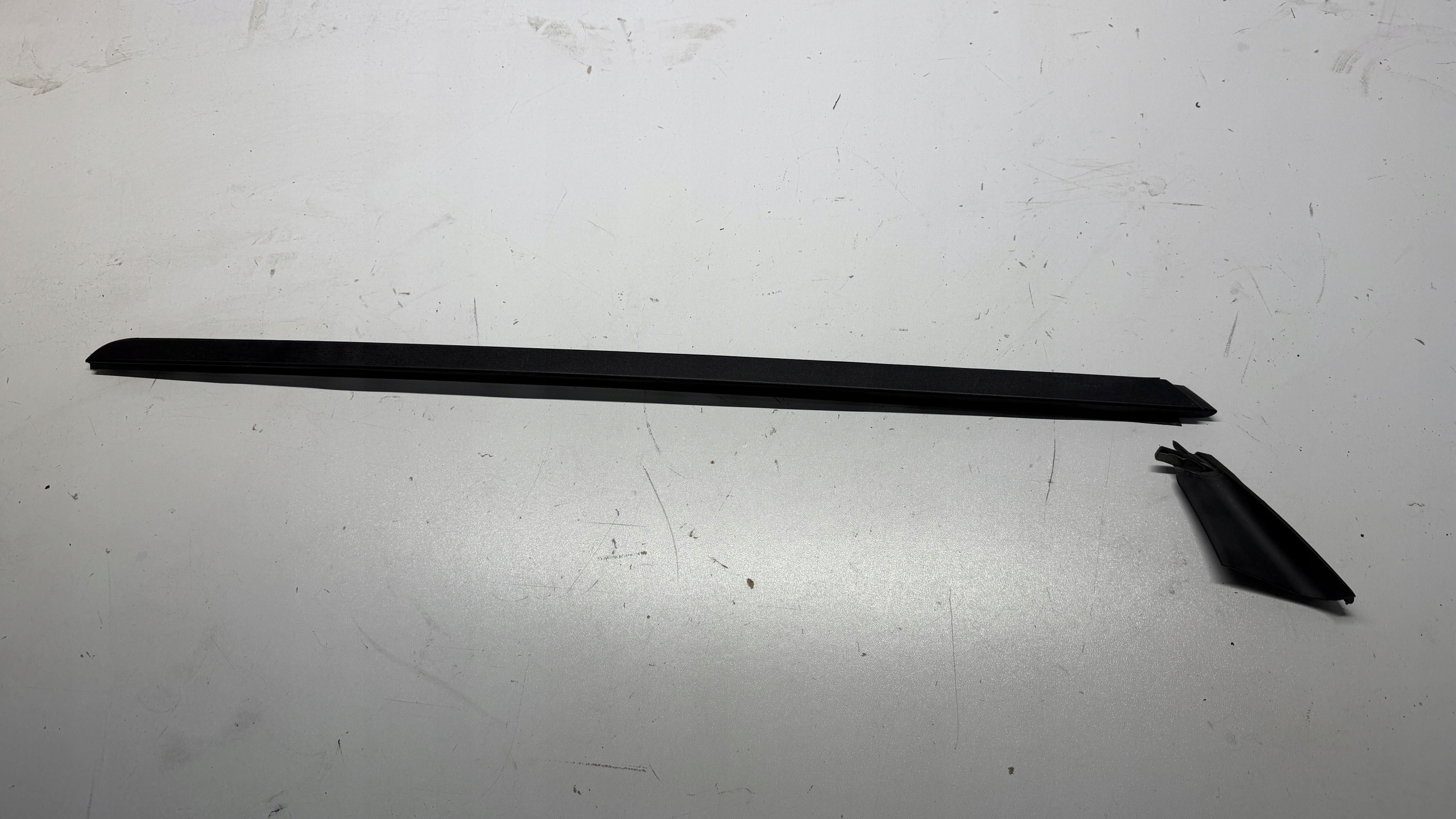 HYUNDAI I20 III moulding windows CZOLOWEJ left 21-25