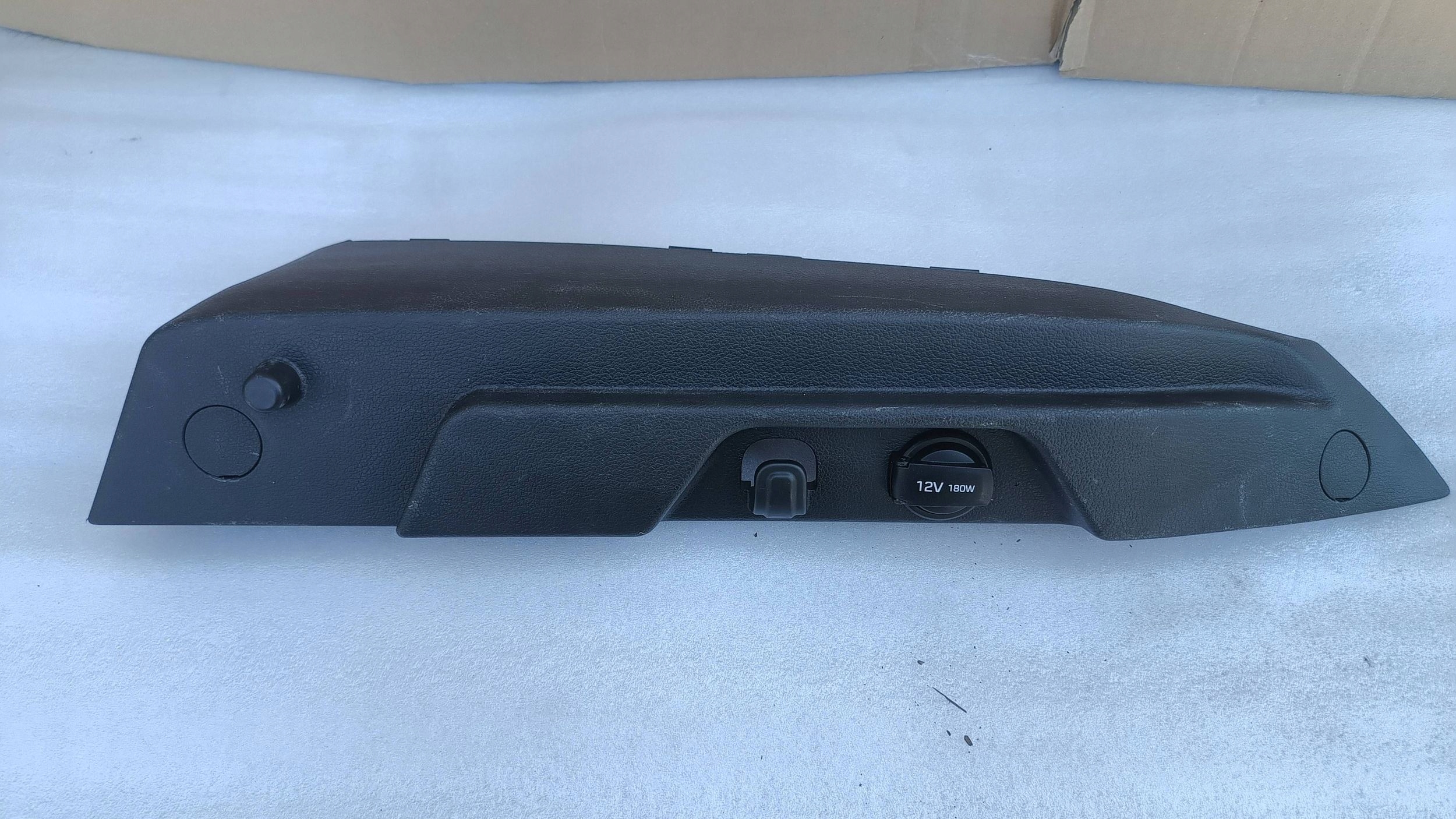 HYUNDAI I30 III HB Destro staffa Supporto plastica POLKI 2013R