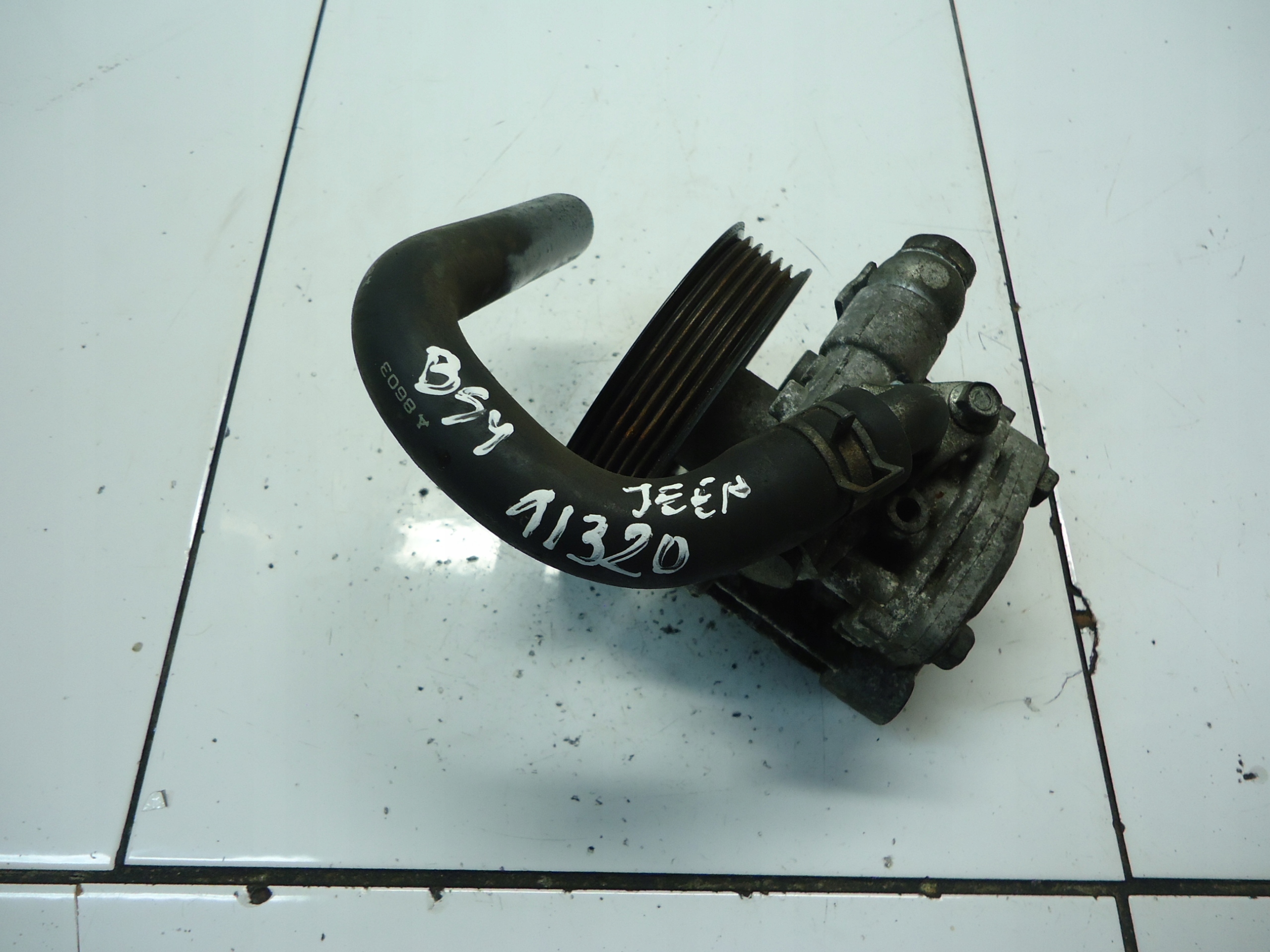 VW MITSUBISHI OUTLANDER II 2.0CRD 140KM BSY servo pump