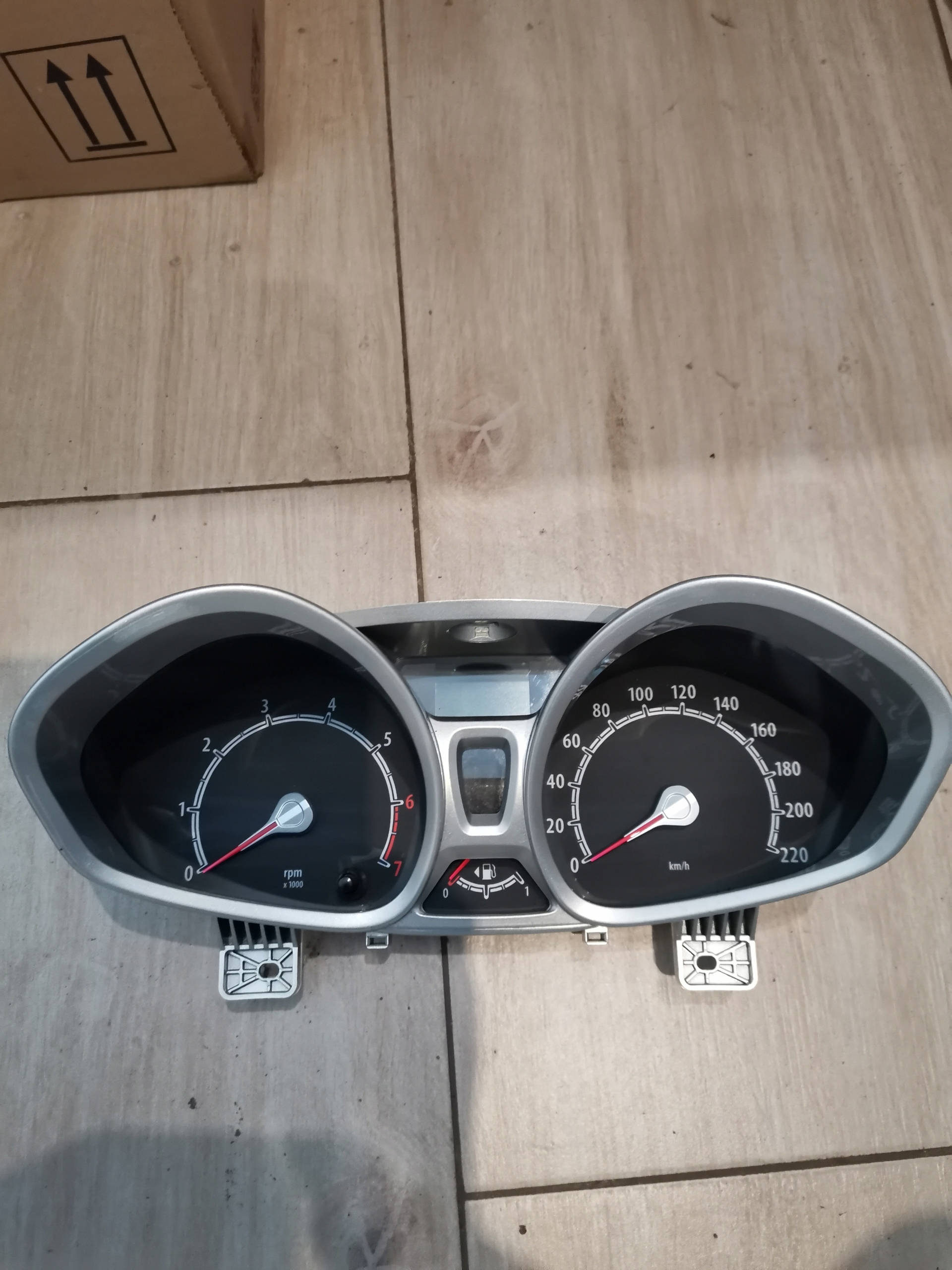 спидометр часы Ford OE 8A6T-10849-EG