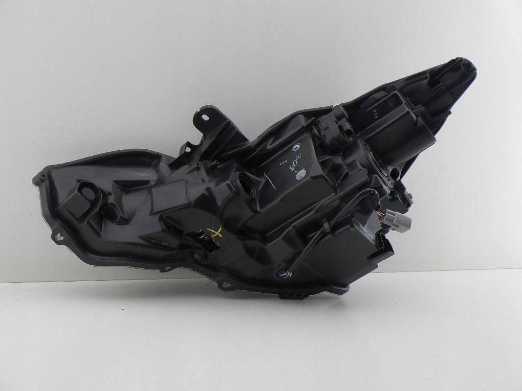 TOYOTA AYGO II 2 LIFT 18- light right