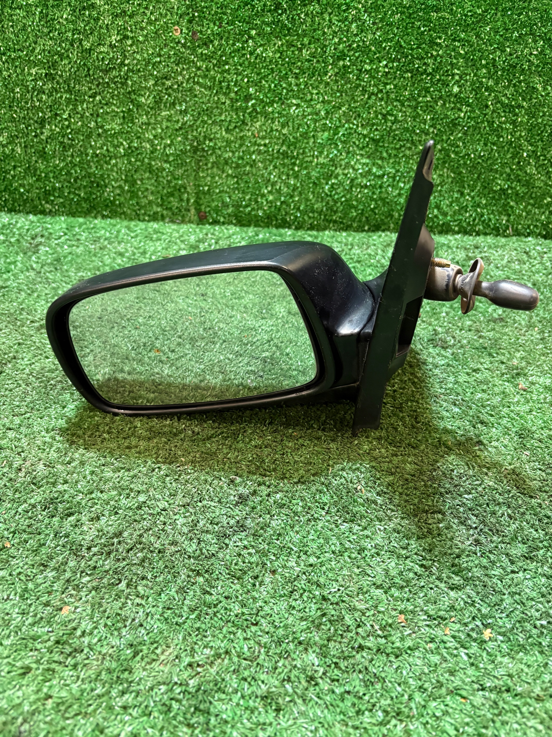 mirror left TOYOTA YARIS 1 879400D01000