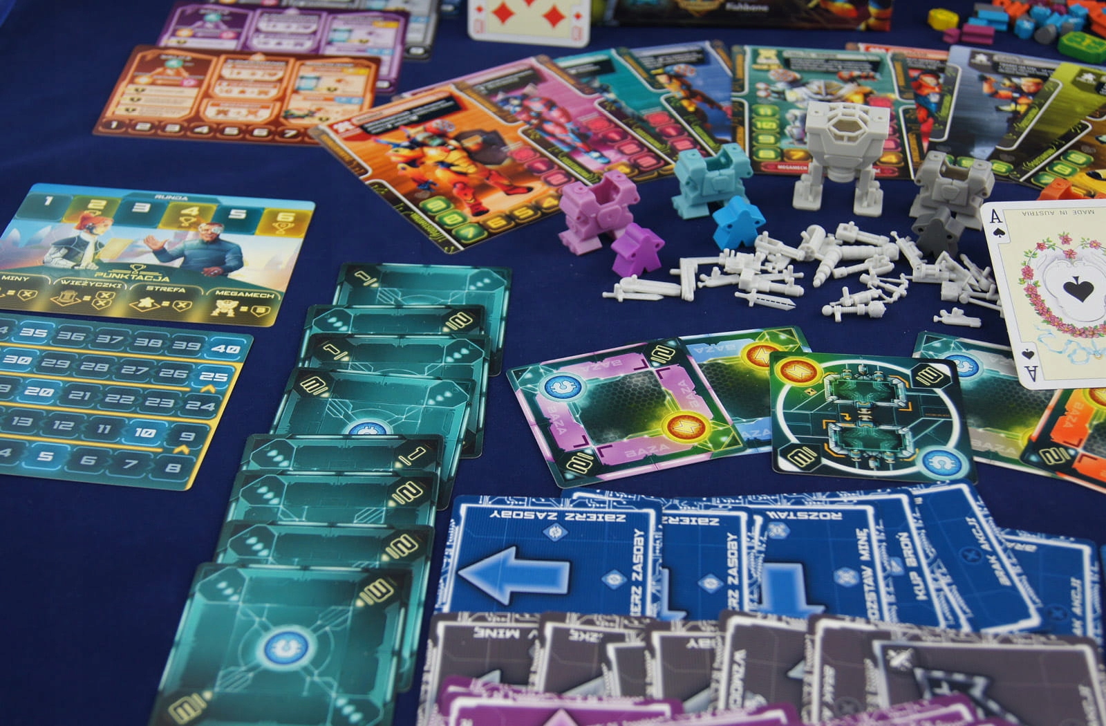 Tiny epic mechs Minimalna liczba graczy 1