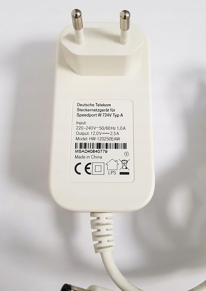 блок живлення 12V 2.5 A штекер 2.1 mm білий Світлодіод Модель NO