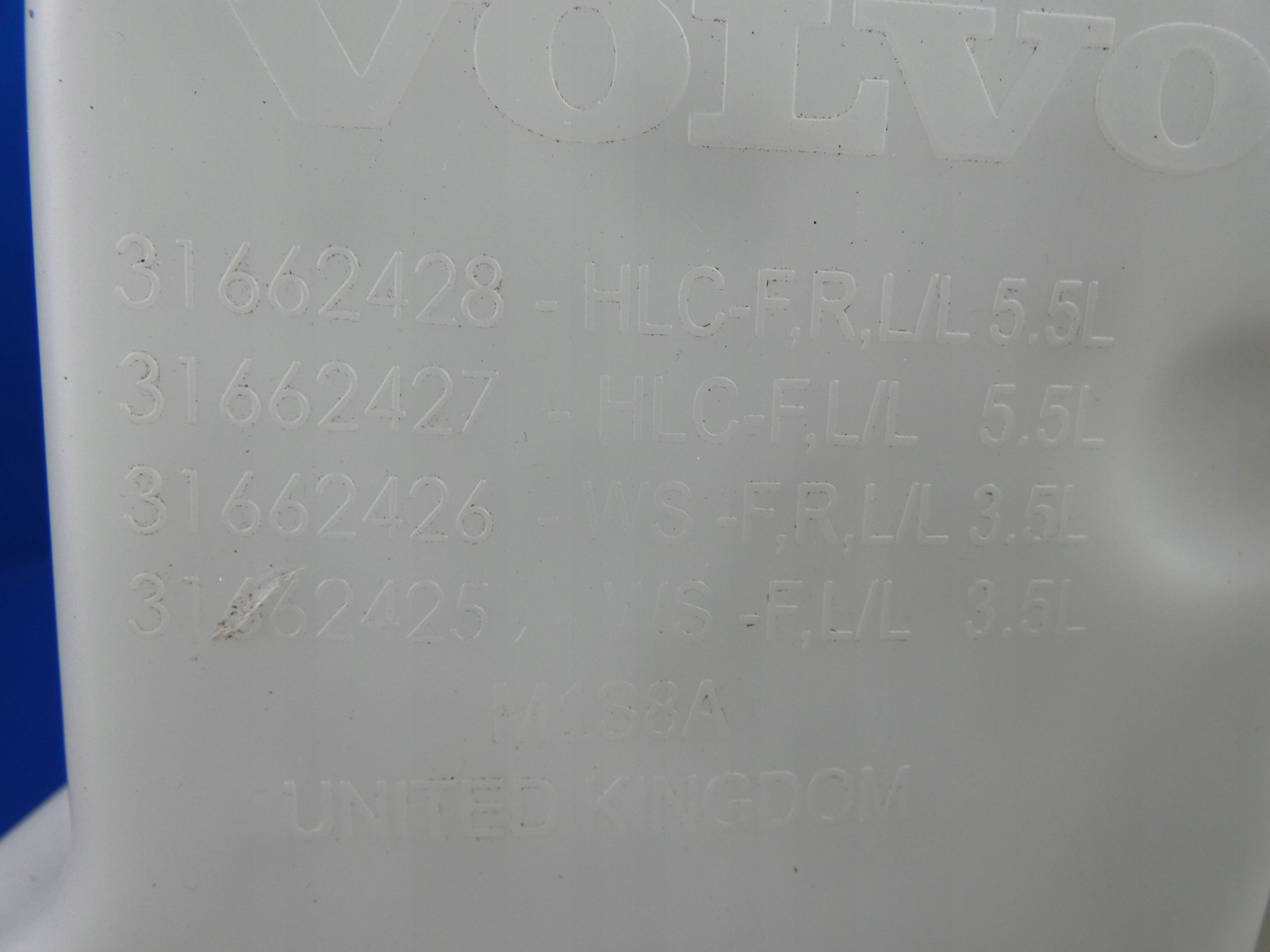 VOLVO V90 II S90 II Behälter Spritzdüse