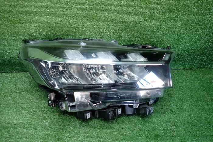 SUZUKI SX4 S-CROSS LIFT 21- reflektor right light right