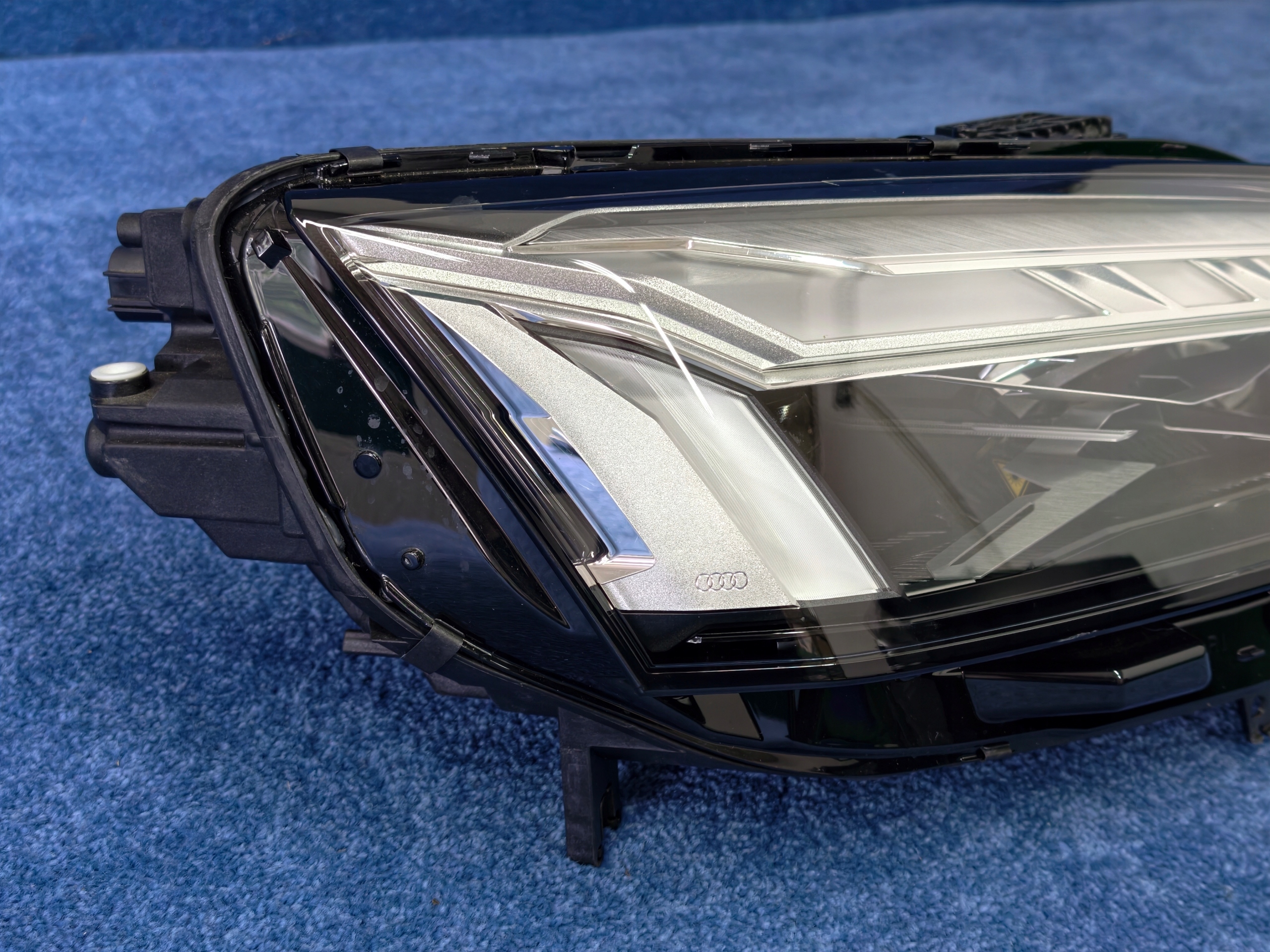 AUDI A5 B9 II LIFT REFLEKTOR right IDEALNY LASER complete 8W6941086