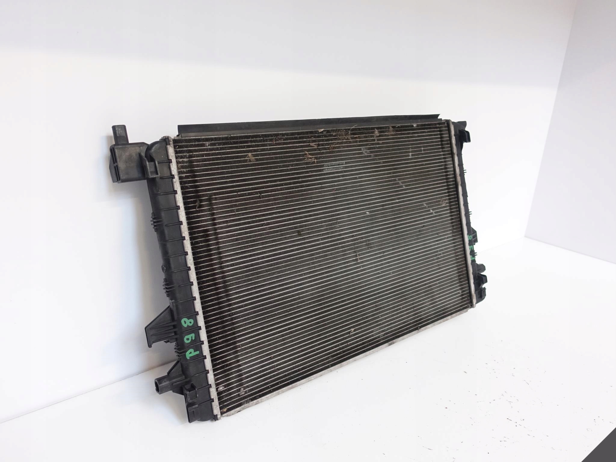 AUDI A3 SEAT LEON 5F VW PASSAT 3G SKODA radiator