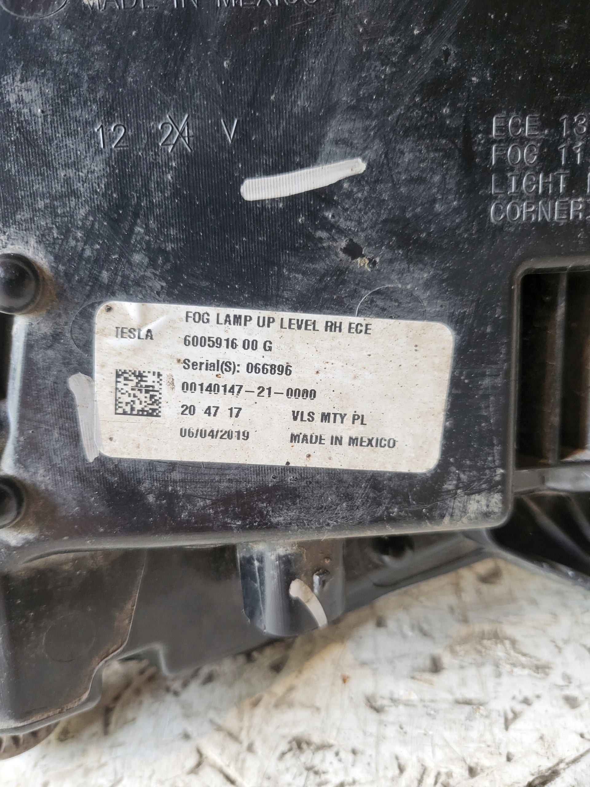 tesla MODEL S РЕСТАЙЛИНГ ГАЛОГЕН правый передний 6005916-00G