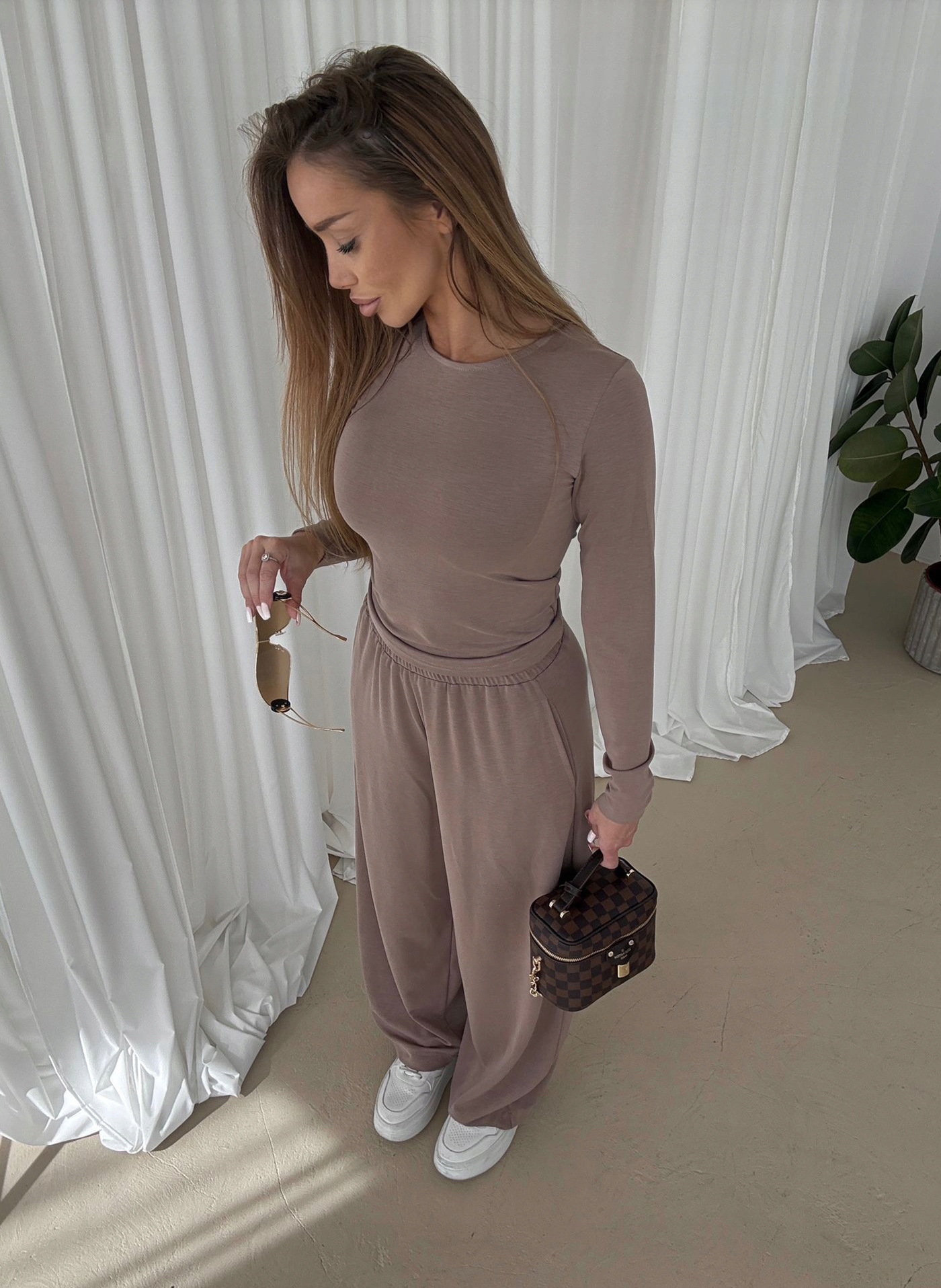 Mokka dámský komplet s dlouhým rukávem kalhoty typu wide leg Bari Long Agatha Studio