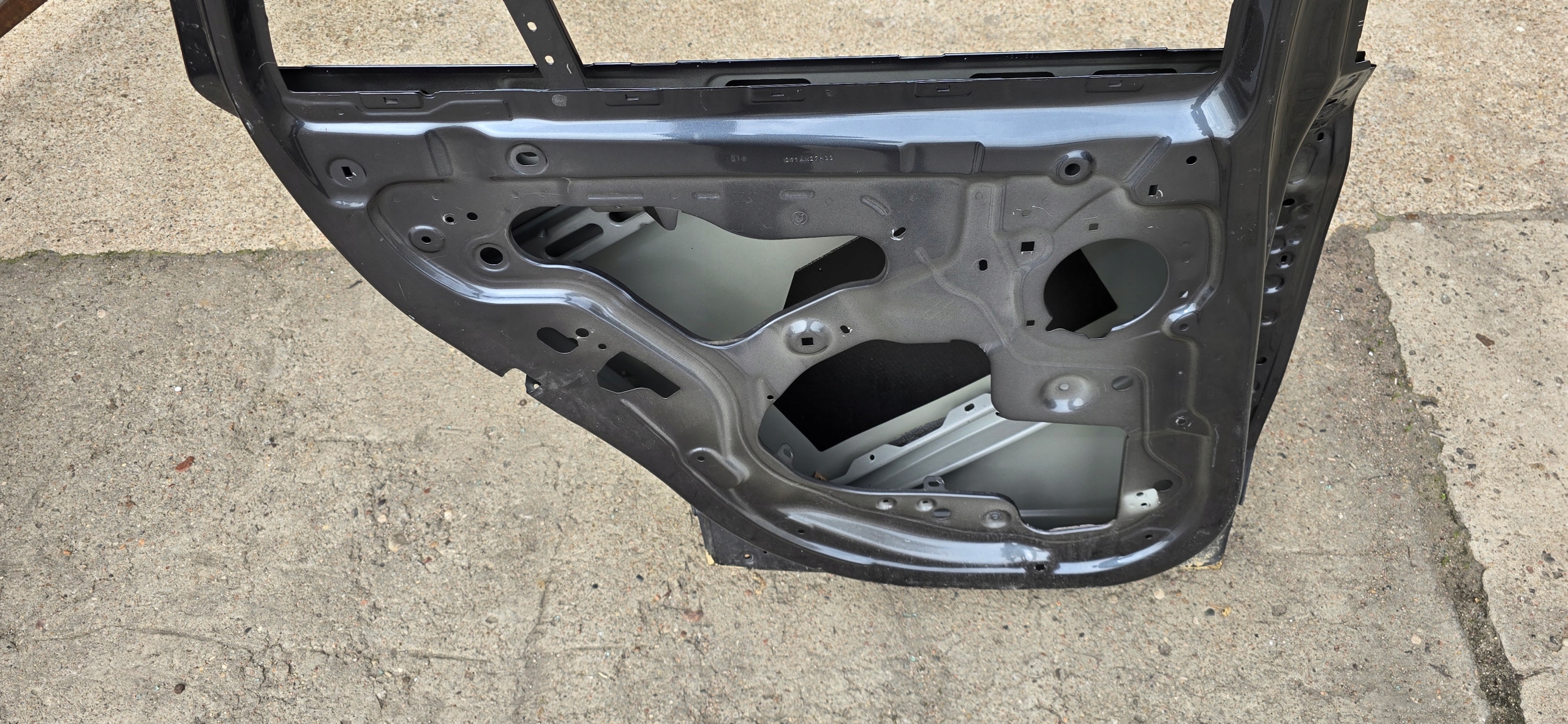BMW X1 F48 TÜR HINTEN LINKS