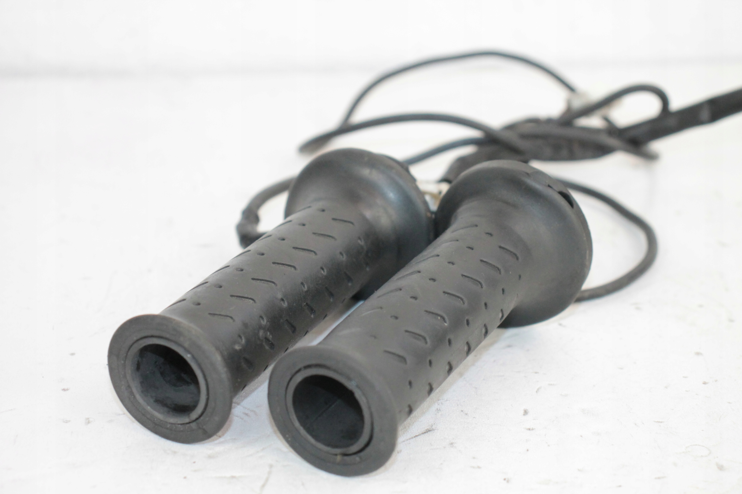 KTM ADVENTURE 1190 13-16 GRZANE MANETKI