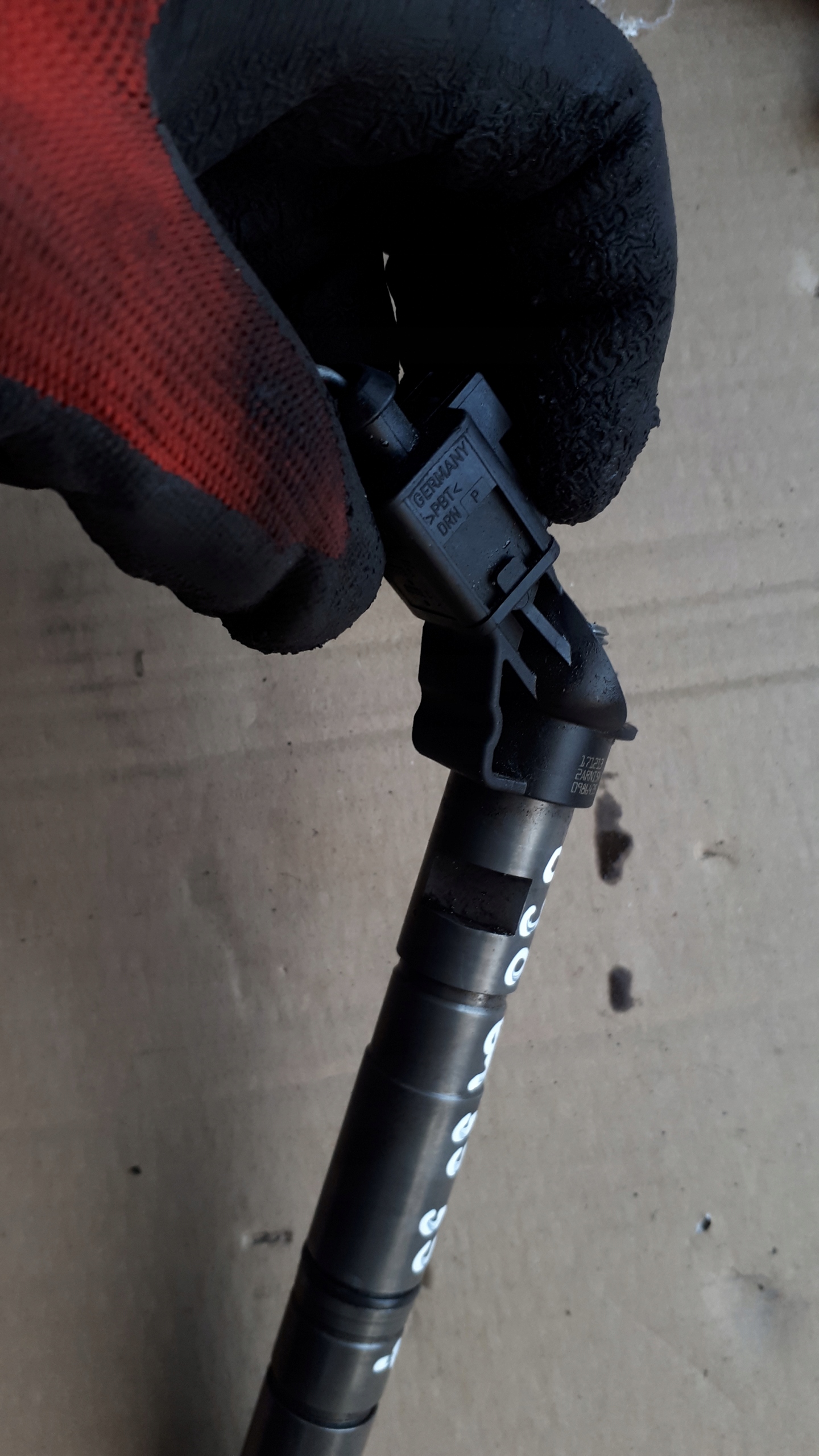 A4 B8 A5 injector 2.7 3.0 TDI 0986435357