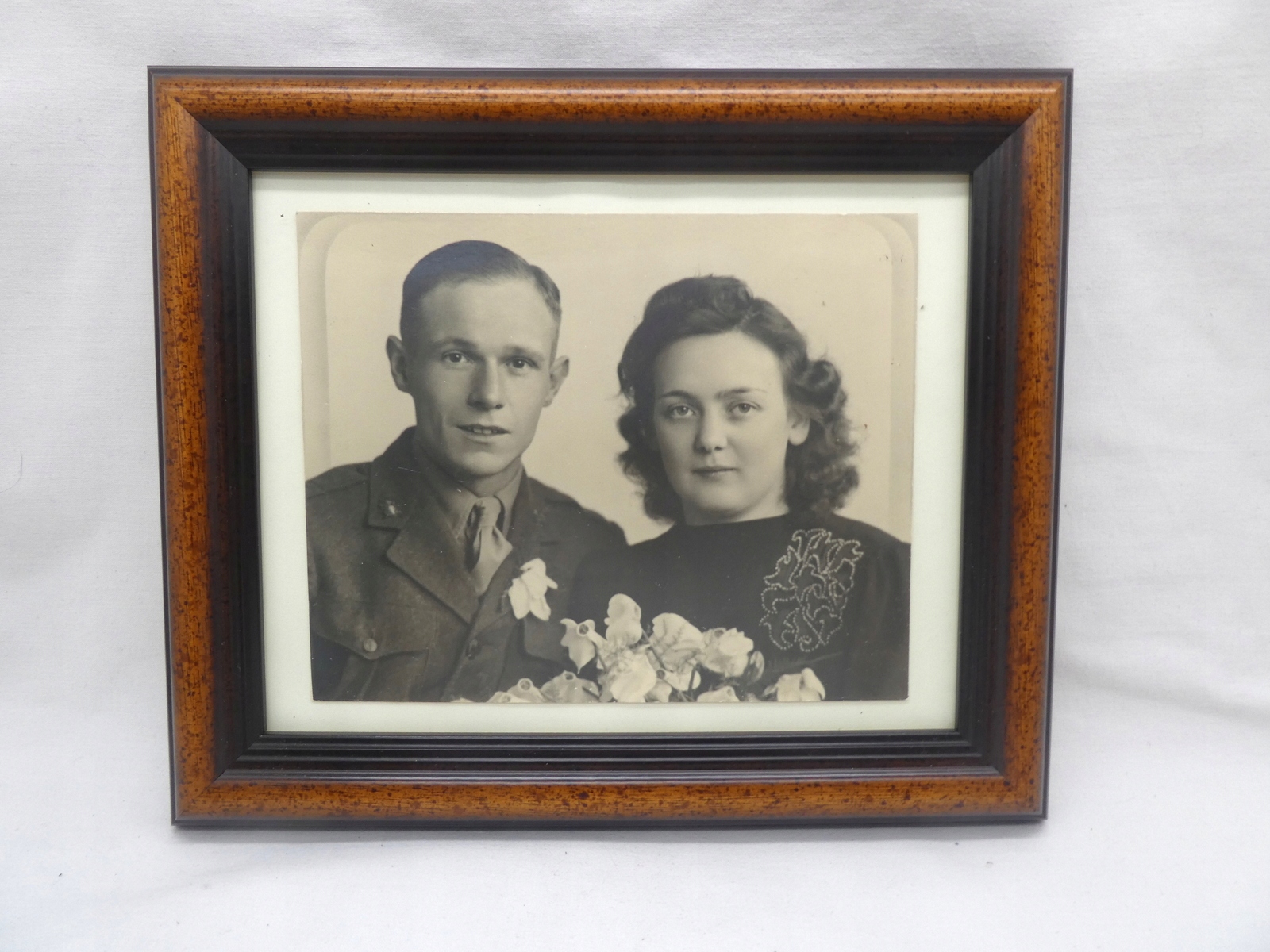 STARA FOTOGRAFIA DREWNIANA RAMKA Z SZYBKĄ 1-4003