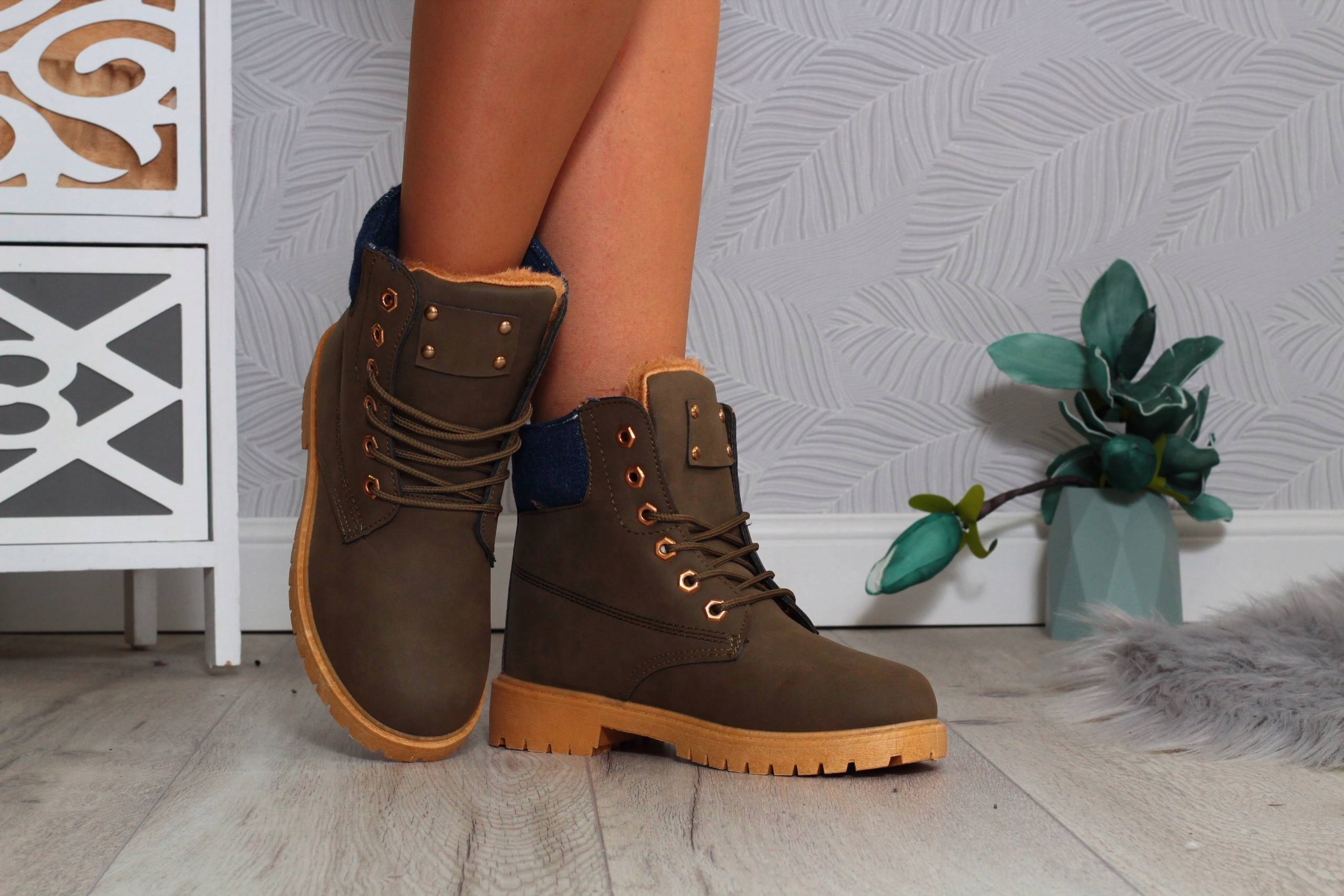 TRAPERKI DAMSKIE OCIEPLANE ZIMOWE BOTKI TIMBERKI Wzór dominujący bez wzoru