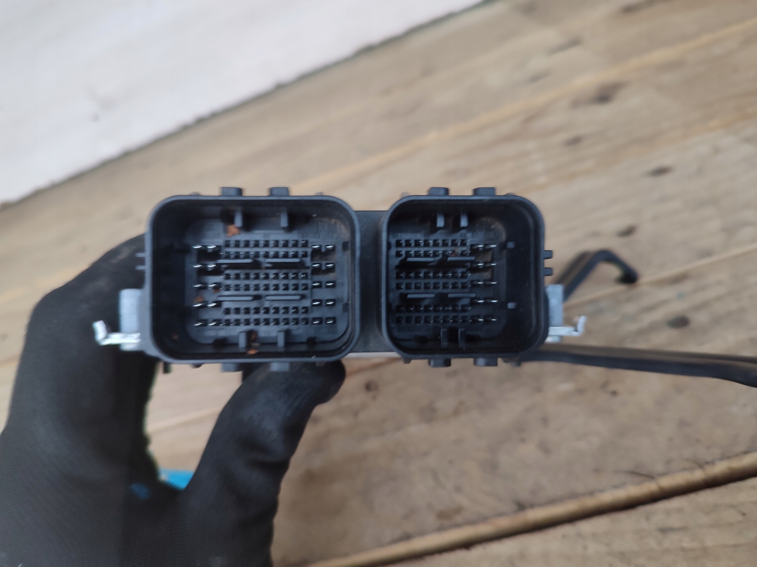 computer control unit of the engine ECU KIA PICANTO III JA 1.0 2017- 39107-04204