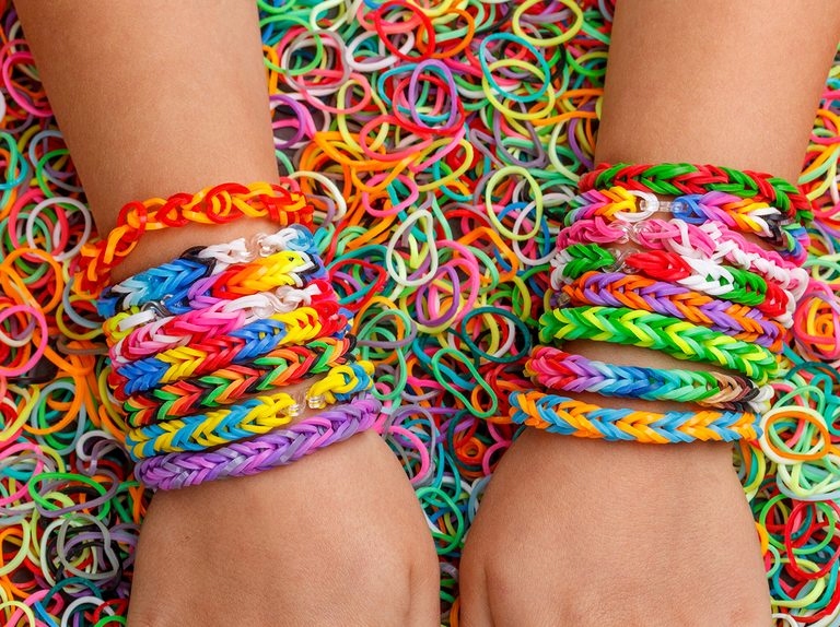Gumki do Tworzenia Robienia Bransoletek Loom Bands XXL 4400 elementów Marka AiM
