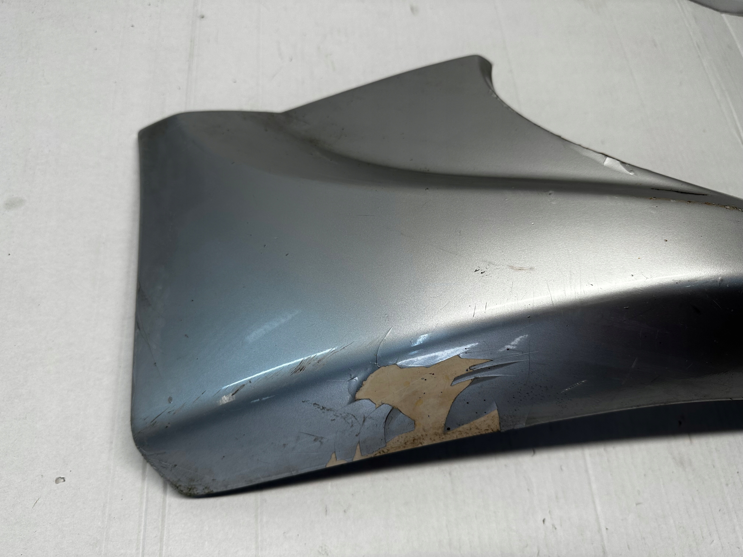 DOKŁADKA ZDERZAKA PRZÓD PRAWA OPEL ASTRA H GTC IRMSCHER Producent części Opel OE