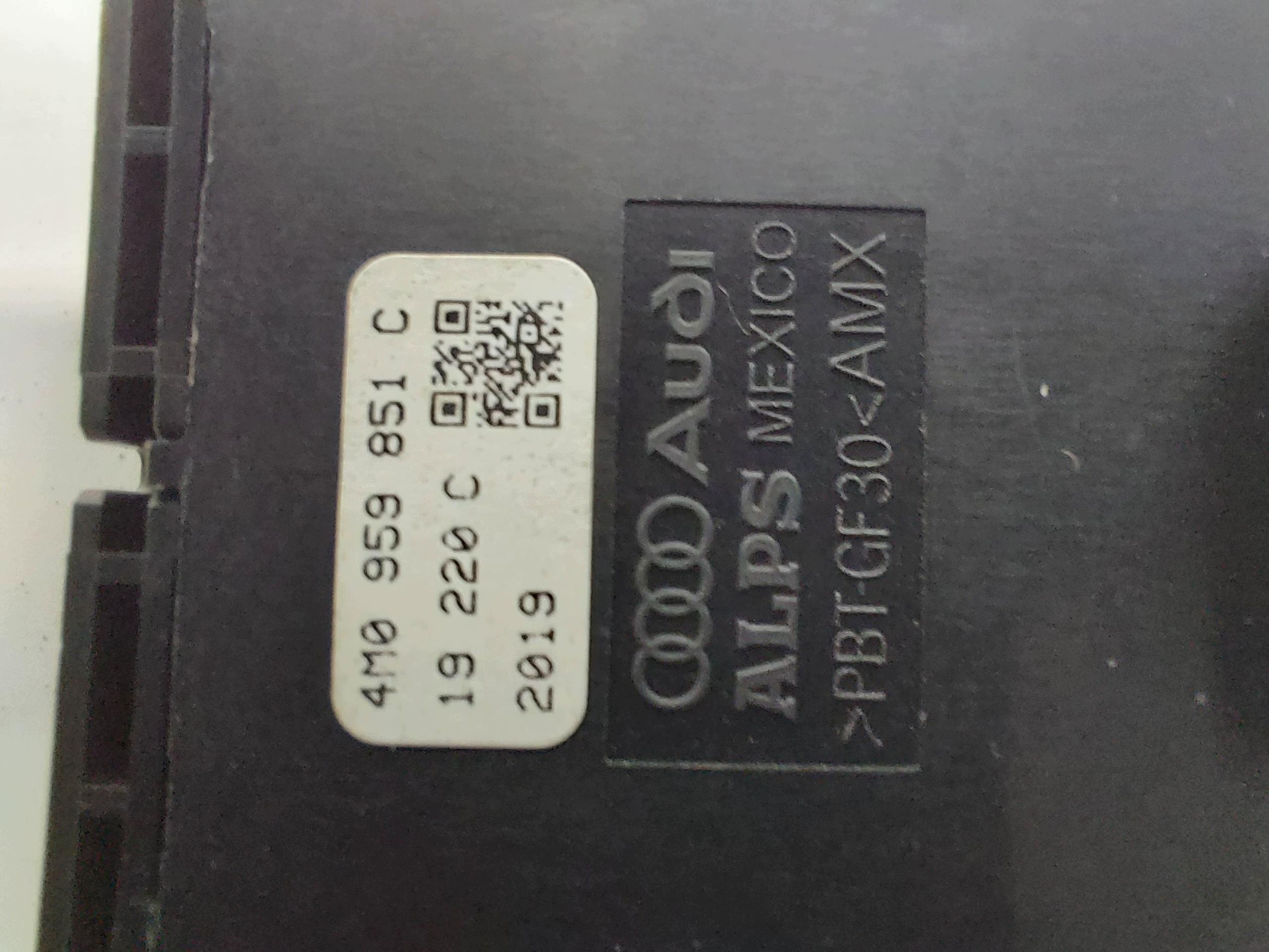 Audi A4 B9 8W LIFT Kombi 8W9 switch windows left front