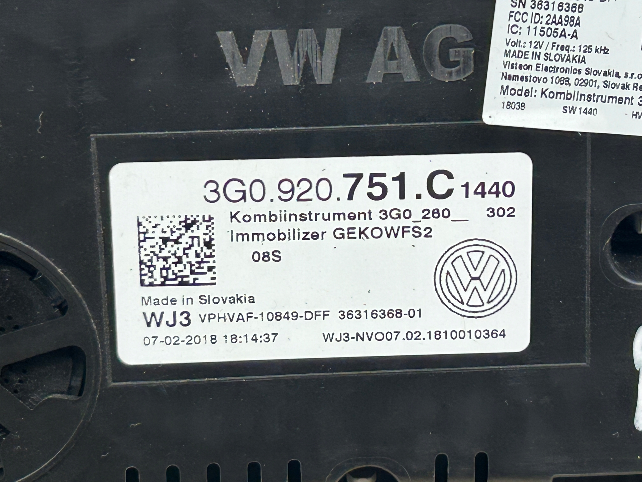 VW PASSAT B8 2,0 TDI dials dials 3G0920751C