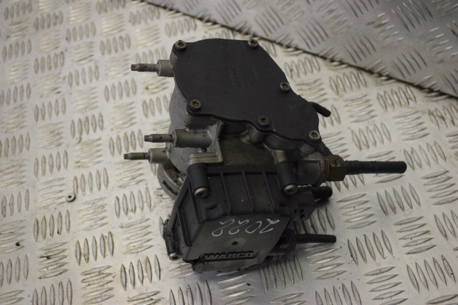 КЛАПАН МОДУЛЯТОР EBS НАПІВПРИЧІП WABCO DAF 106