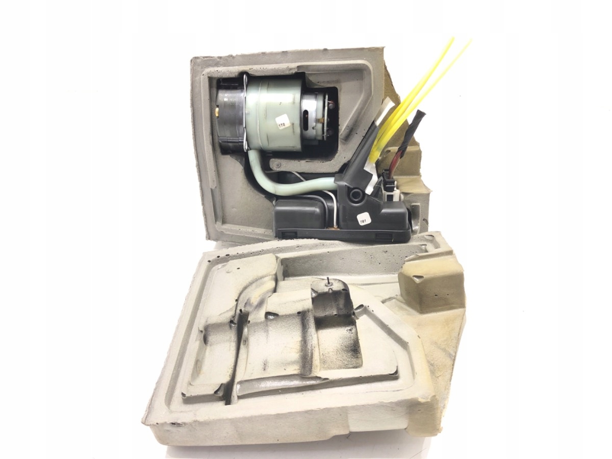 POMPKA CENTRALNEGO ZAMKA MERCEDES W168 A1688000035 Hatchback 97-05