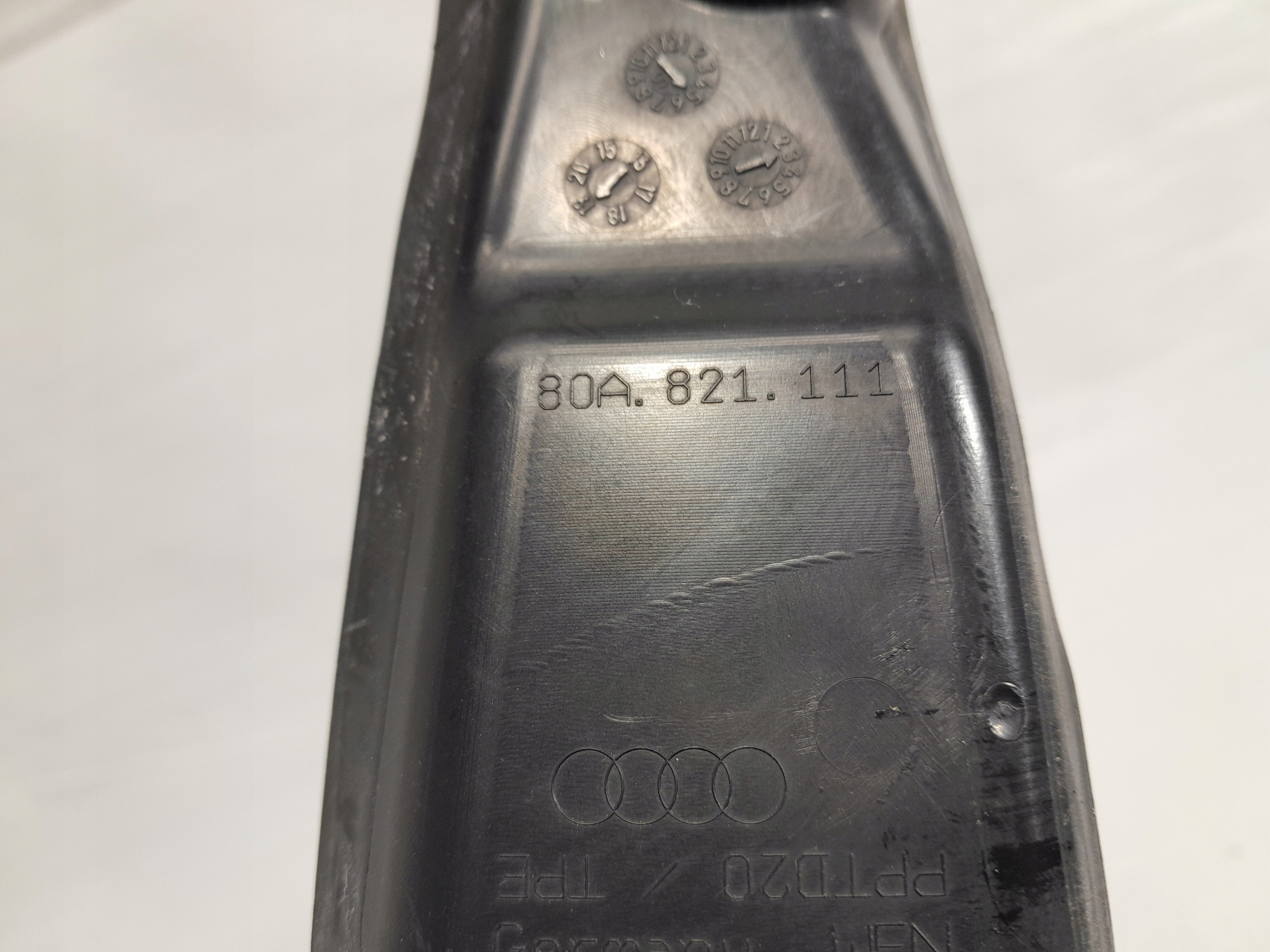 AUDI Q5 II 80A Console Support plaque Poignées 80CA837812