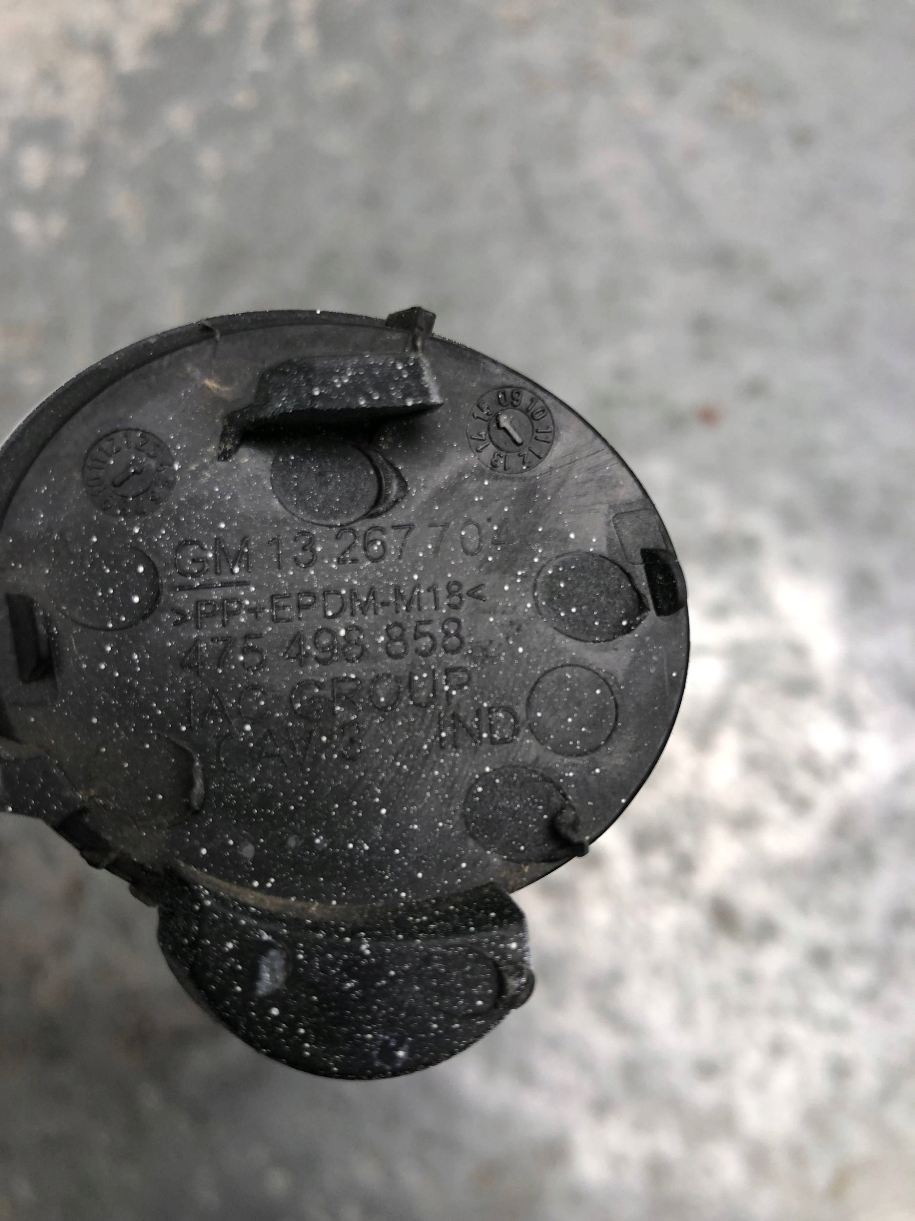towing hook cap front Z40R OPEL MERIVA B LIFT 13267704