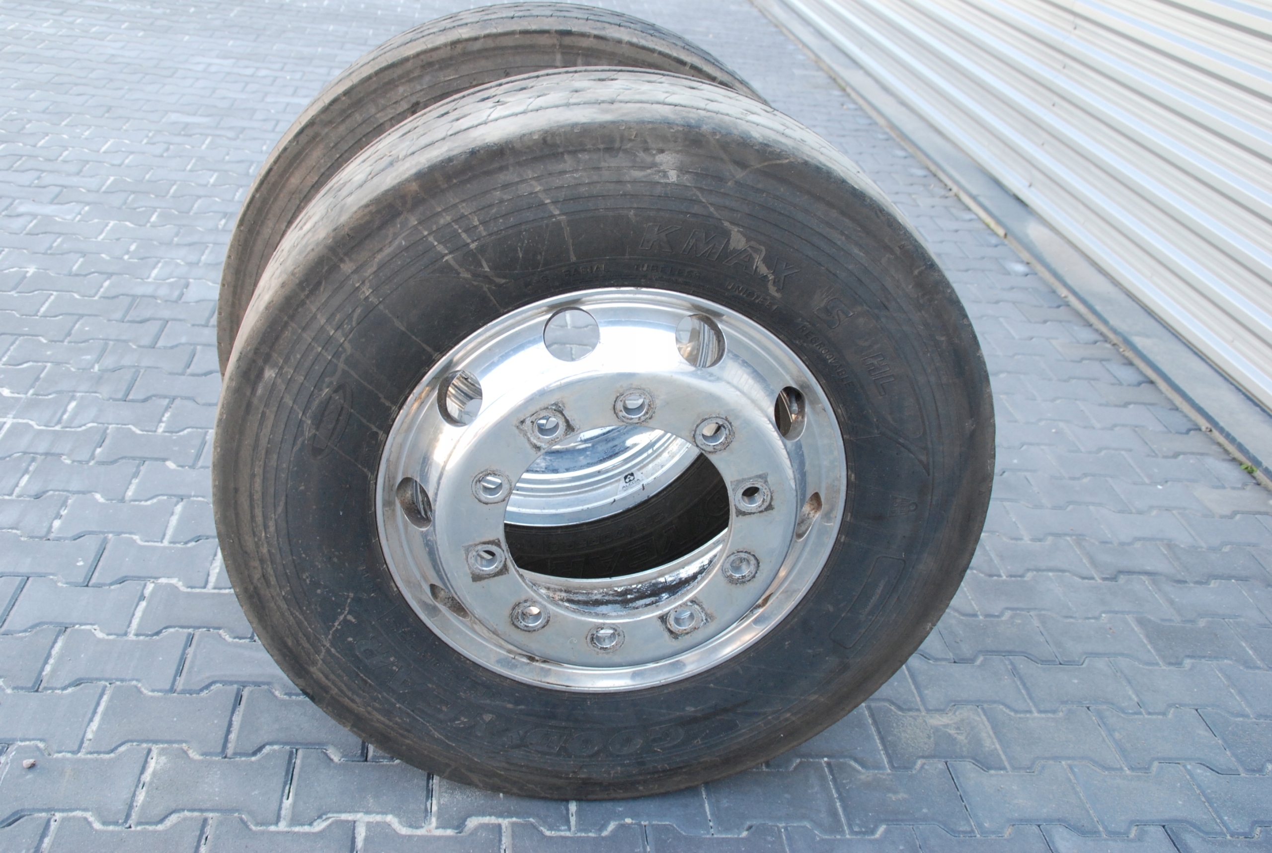 OPONY NAPĘDOWE 315/70R22,5 Goodyear KMAX S