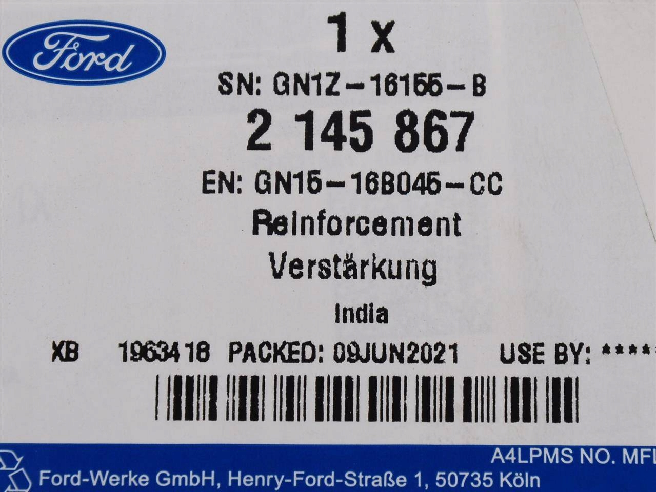 FARTUCH BLOTNIKA PRZOD LEWY ECOSPORT 17 FORD OE Car type 4x4 SUV Passenger cars