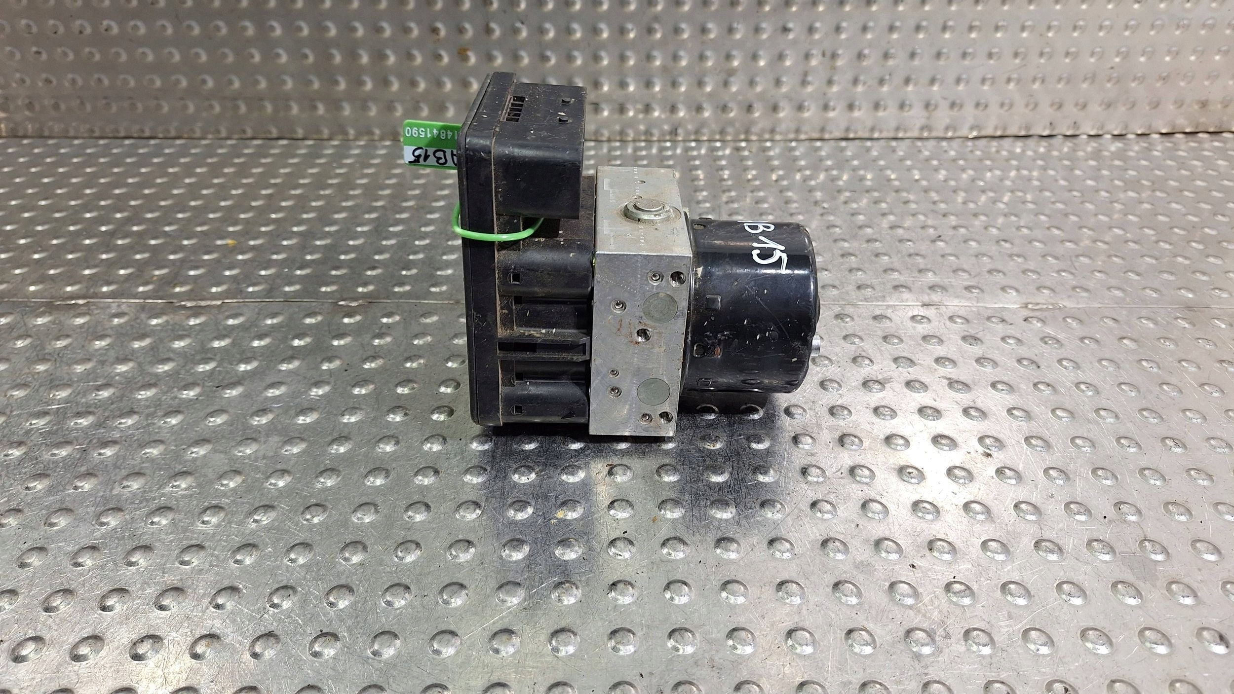pump control unit ABS 6789301 6789300 BMW E81 E87 E90 E91 E92 E93