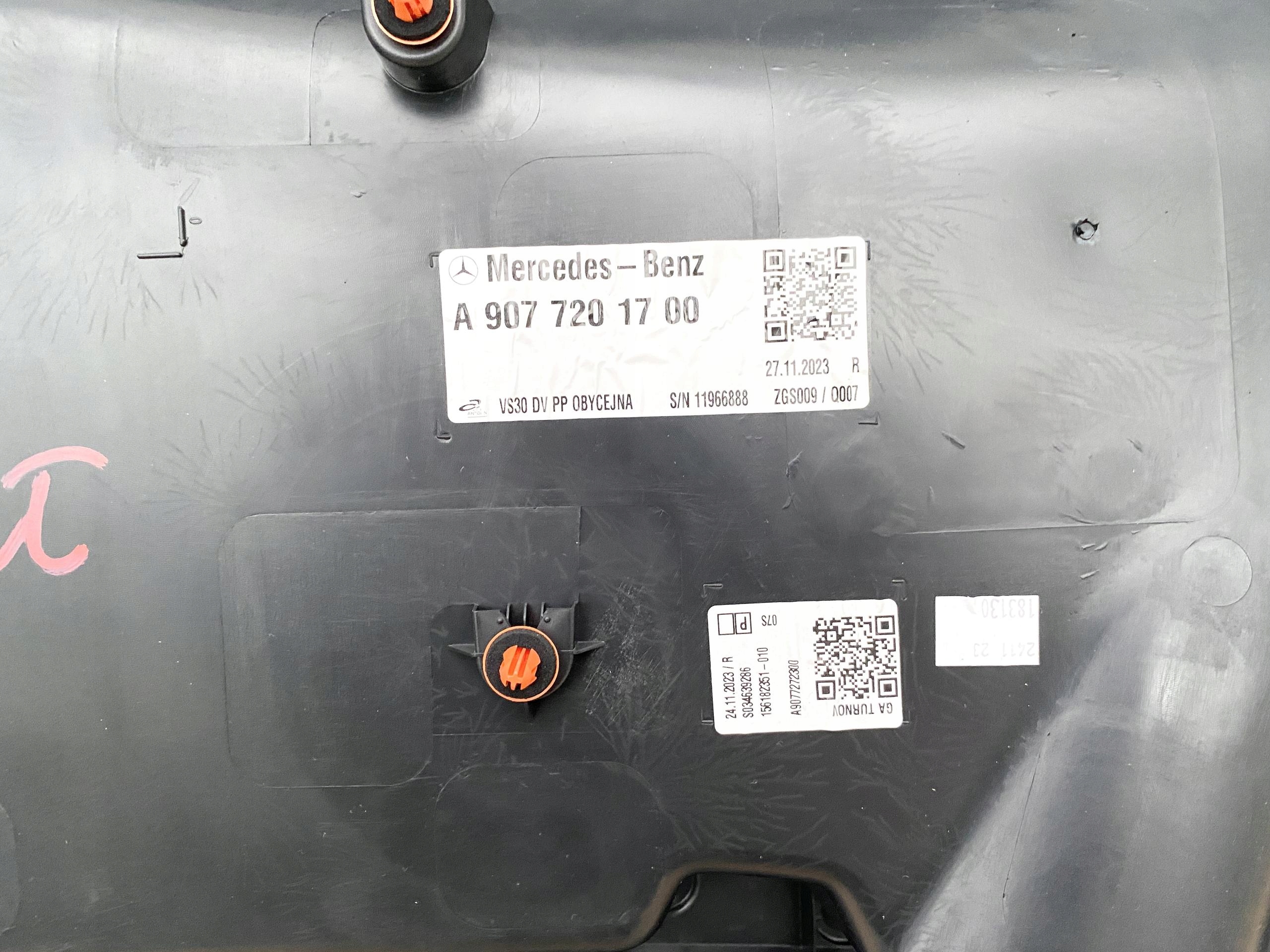 MERCEDES SPRINTER W907 W910 17- side upholstery door right front new